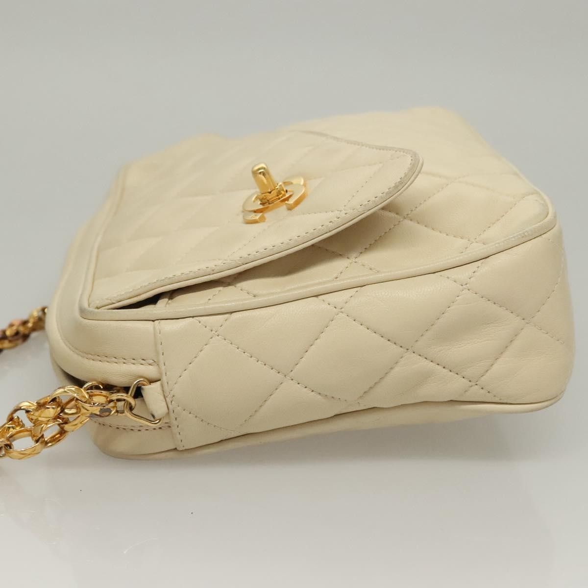 Chanel Chanel Vintage Front Pocket Camera Bag Quilted Lambskin Size ONE SIZE - 4 Thumbnail