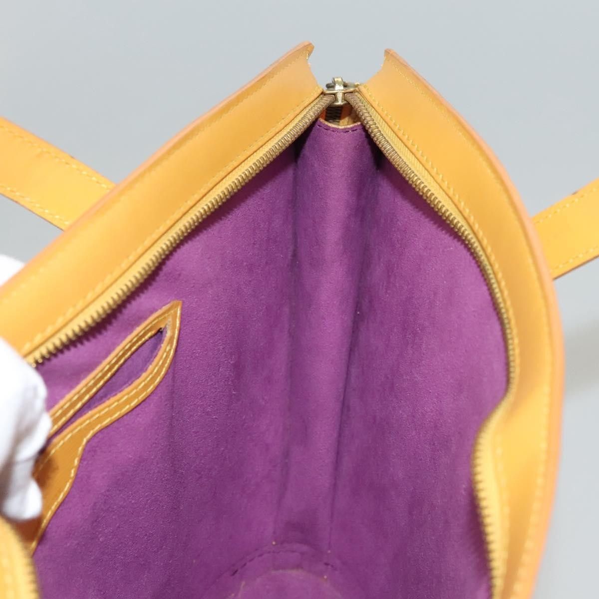 Louis Vuitton Louis Vuitton Saint Jacques Handbag Epi Leather Size ONE SIZE - 19 Thumbnail