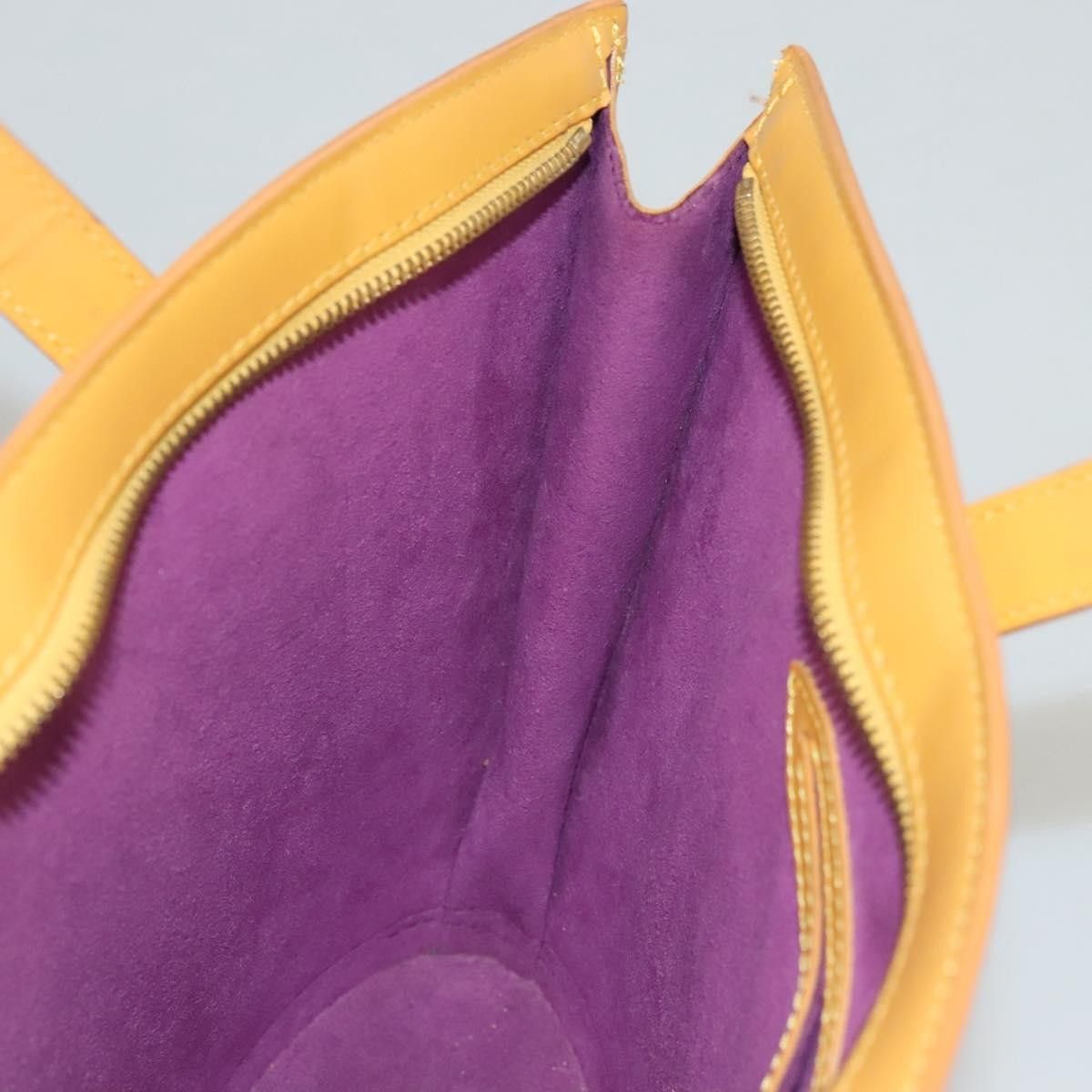 Louis Vuitton Louis Vuitton Saint Jacques Handbag Epi Leather Size ONE SIZE - 20 Thumbnail