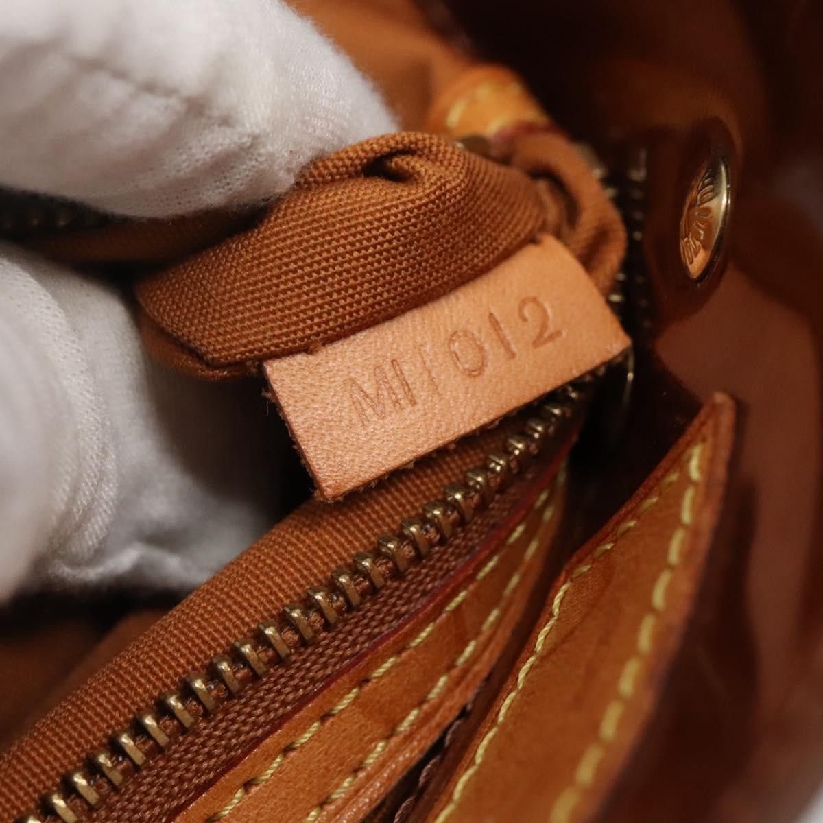 Louis Vuitton Louis Vuitton Reade Handbag Monogram Vernis Size ONE SIZE - 7 Thumbnail