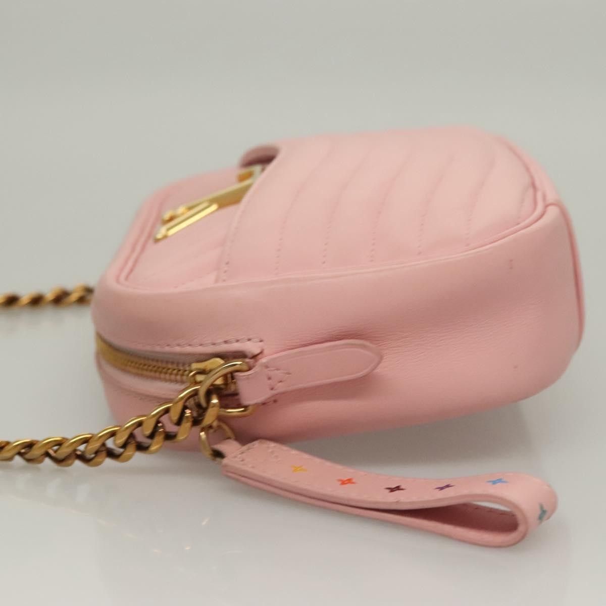 Louis Vuitton Louis Vuitton New Wave Camera Bag Quilted Leather Size ONE SIZE - 4 Thumbnail