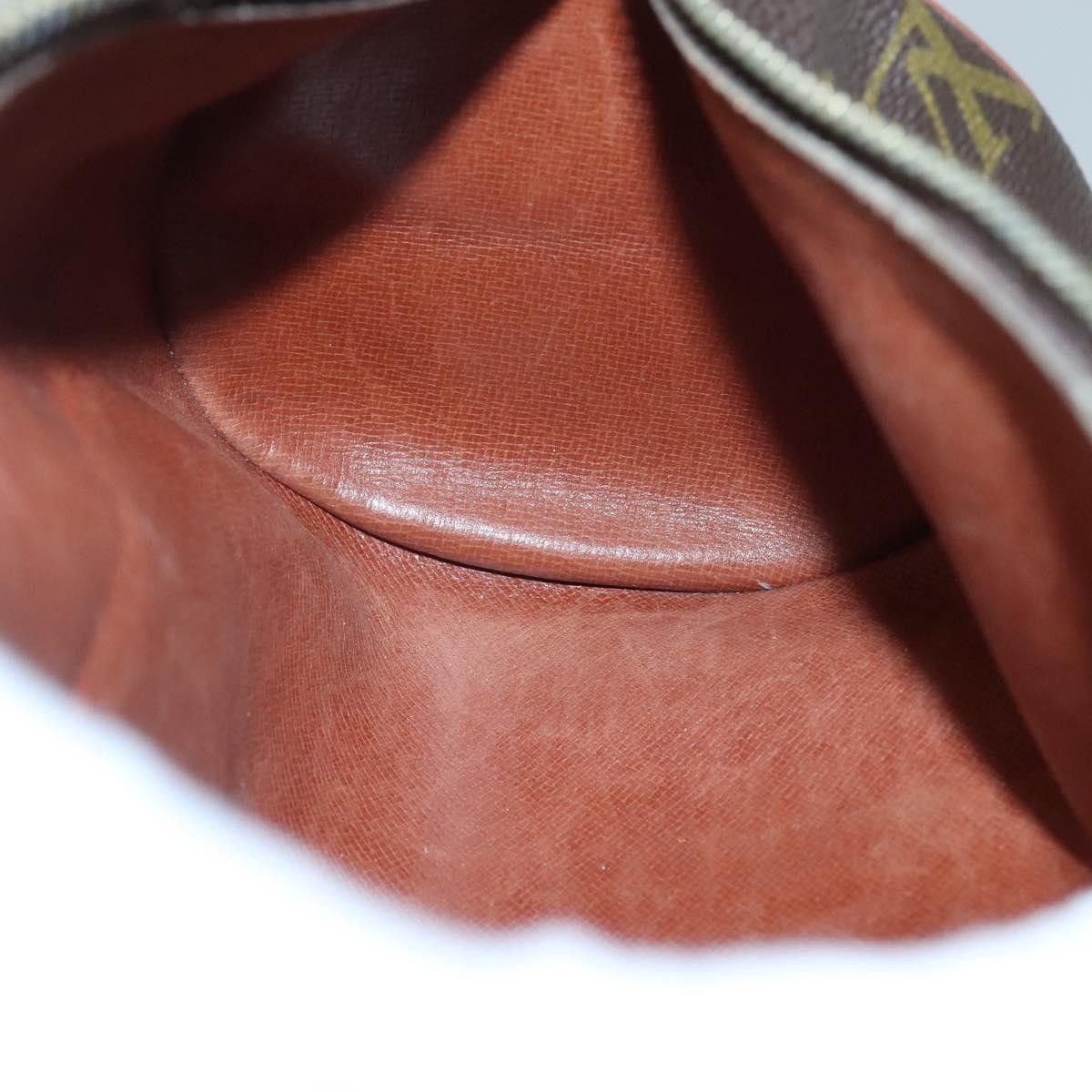 Louis Vuitton Louis Vuitton Papillon Handbag Monogram Canvas Size ONE SIZE - 20 Thumbnail
