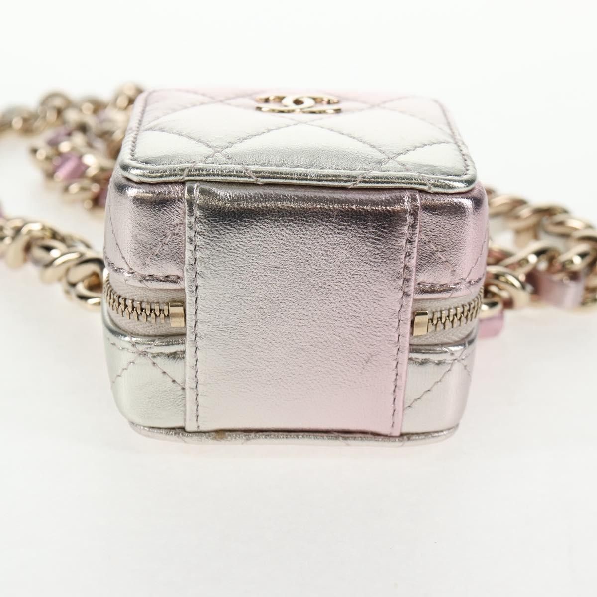 Chanel Chanel CC Cube Zip Clutch with Chain Handle Quilted Lambskin Size ONE SIZE - 21 Thumbnail