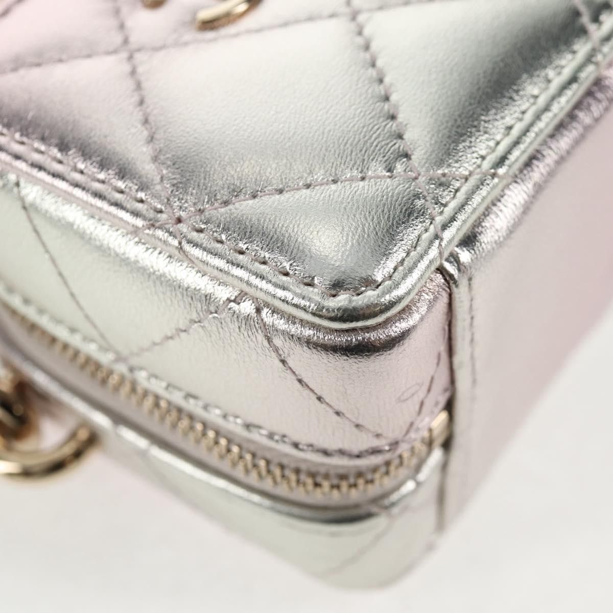 Chanel Chanel CC Cube Zip Clutch with Chain Handle Quilted Lambskin Size ONE SIZE - 9 Thumbnail