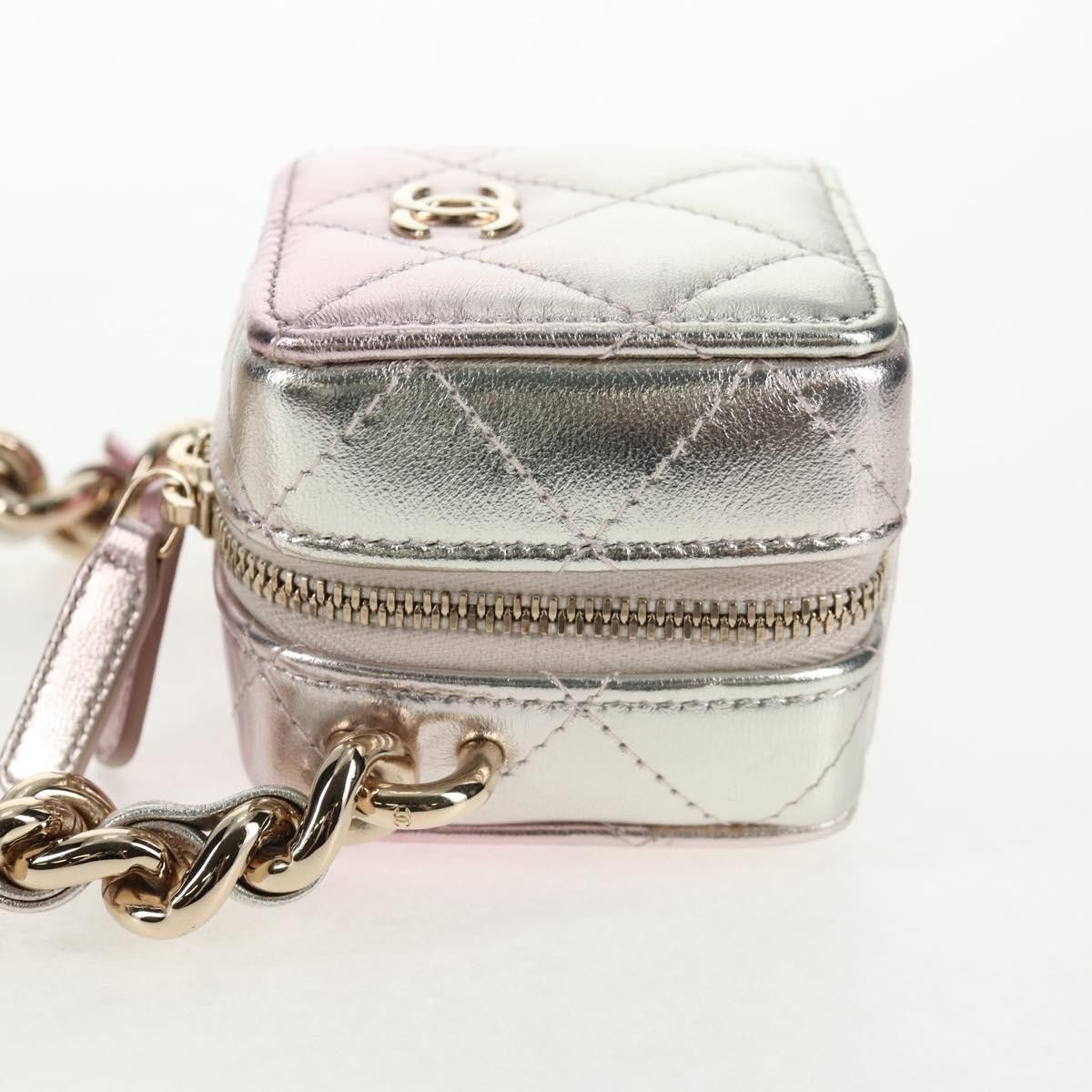 Chanel Chanel CC Cube Zip Clutch with Chain Handle Quilted Lambskin Size ONE SIZE - 4 Thumbnail