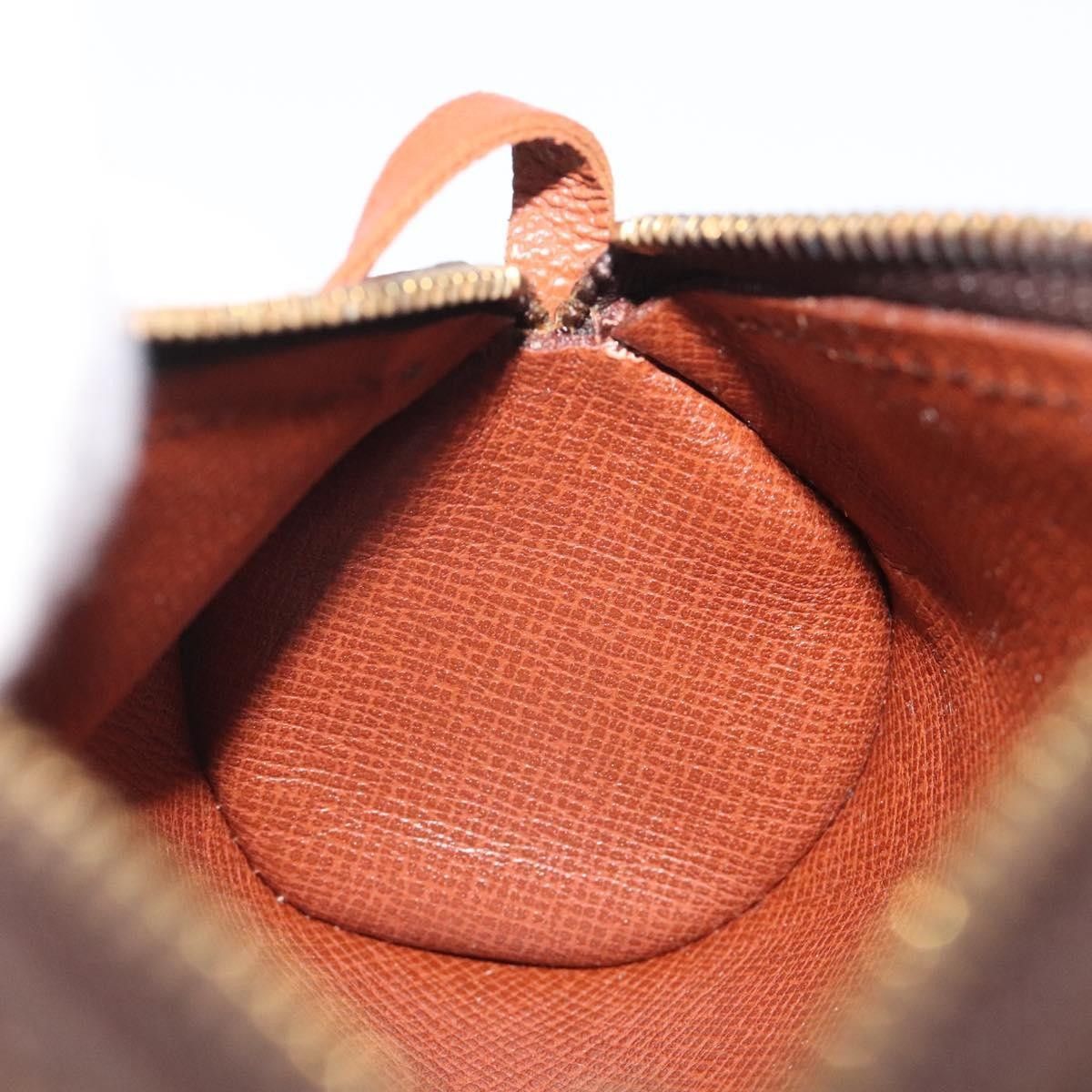 Louis Vuitton Louis Vuitton Papillon Pochette Monogram Canvas Size ONE SIZE - 16 Thumbnail
