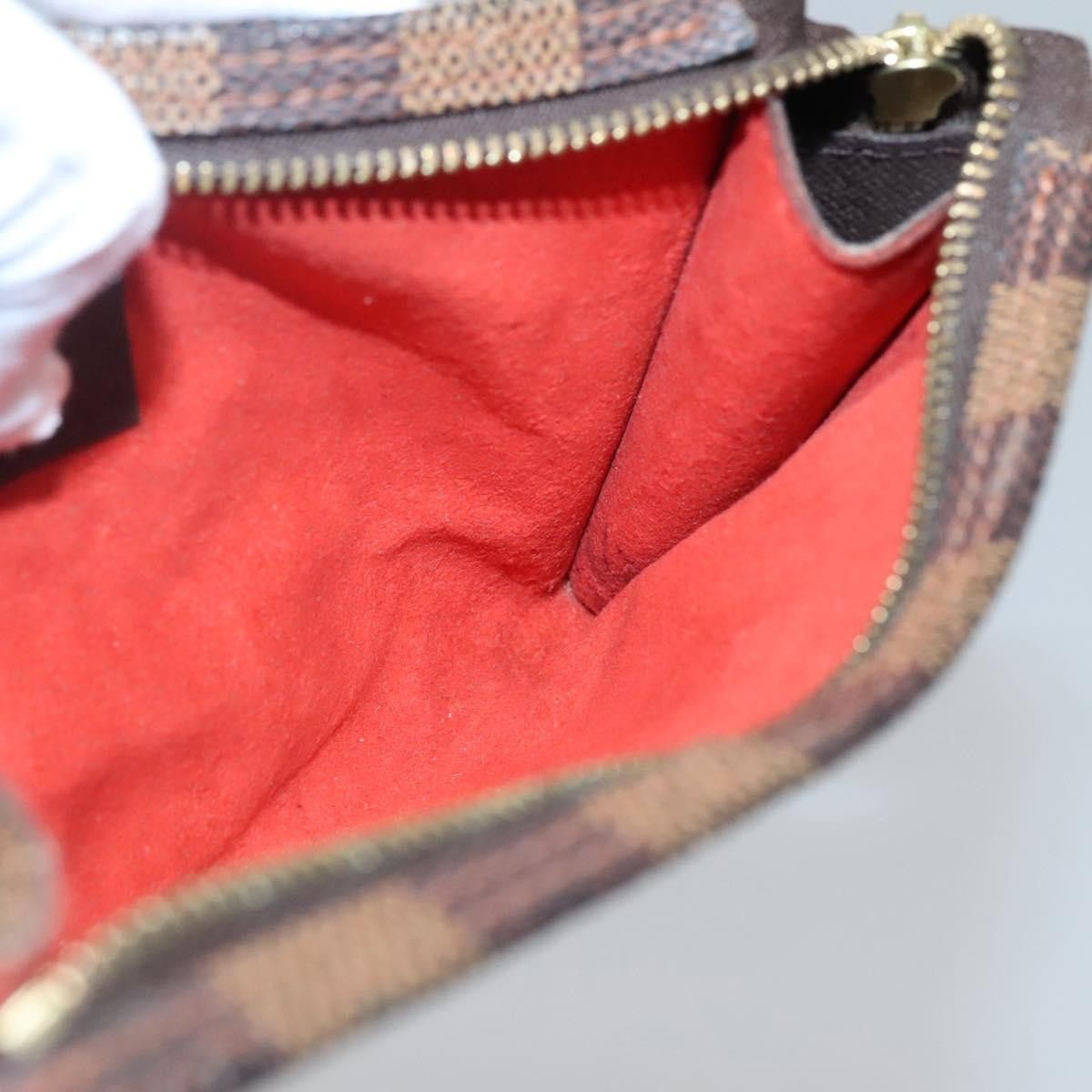 Louis Vuitton Louis Vuitton Marais Bucket Zip Pouch Damier Size ONE SIZE - 17 Thumbnail