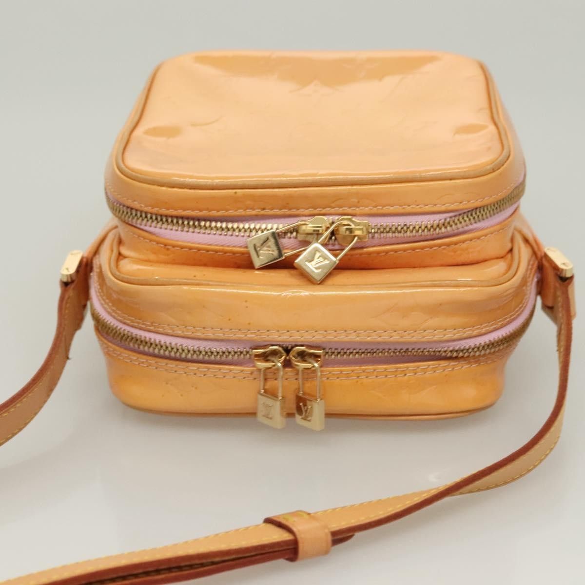 Louis Vuitton Louis Vuitton Wooster Handbag Monogram Vernis Size ONE SIZE - 15 Thumbnail