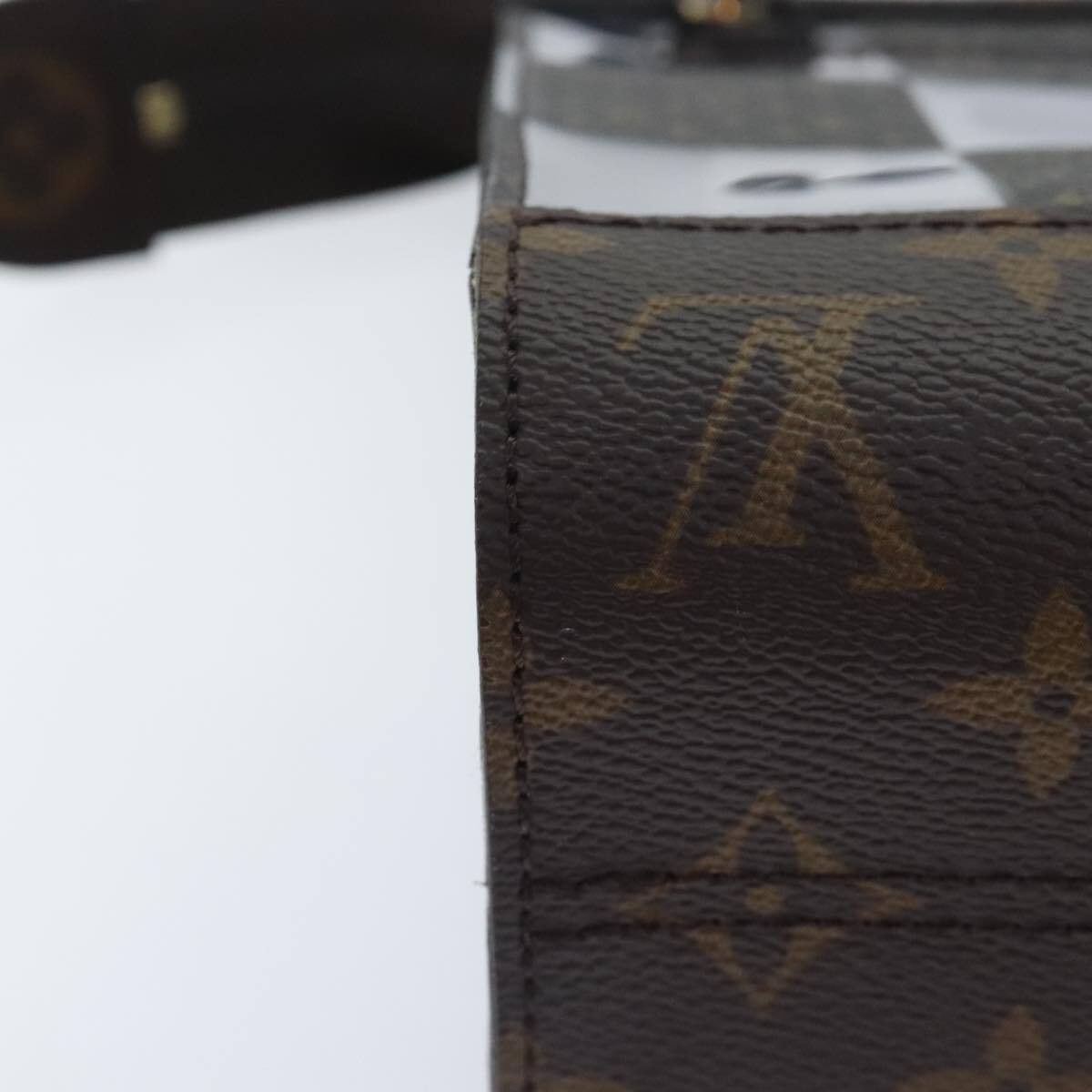 Louis Vuitton Louis Vuitton Chess Stand Pouch Canvas Size ONE SIZE - 8 Thumbnail