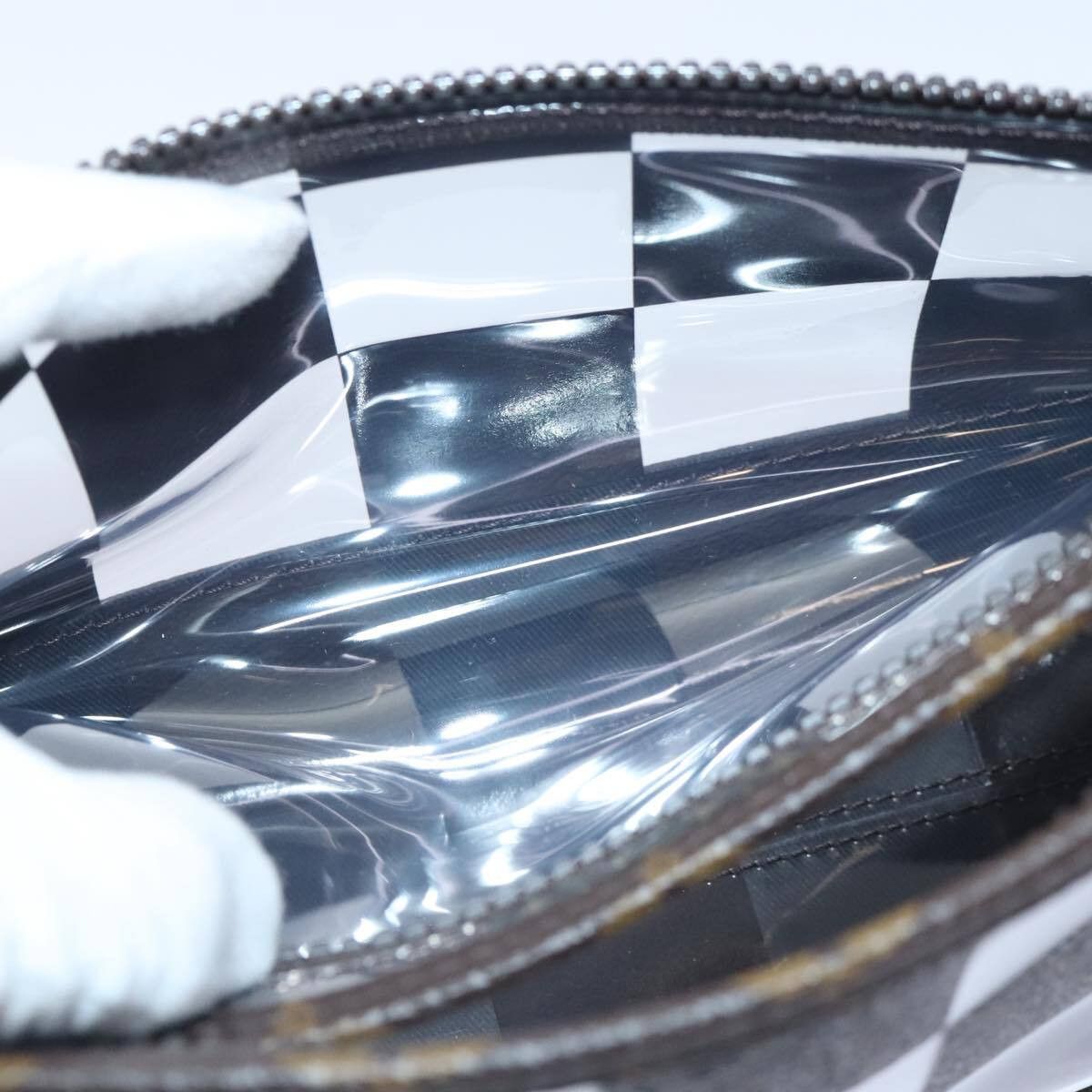 Louis Vuitton Louis Vuitton Chess Stand Pouch Canvas Size ONE SIZE - 21 Thumbnail