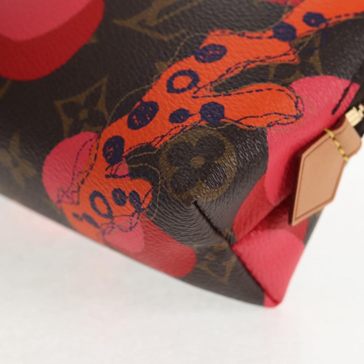 Louis Vuitton Louis Vuitton Cosmetic Limited Edition Monogram Jungle Dots Size ONE SIZE - 9 Thumbnail