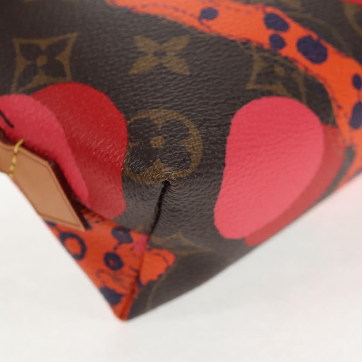 Louis Vuitton Louis Vuitton Cosmetic Limited Edition Monogram Jungle Dots Size ONE SIZE - 8 Thumbnail
