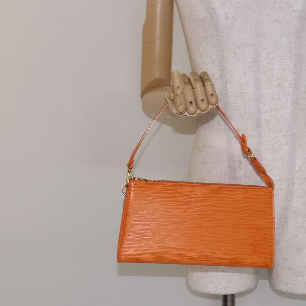 Louis Vuitton Louis Vuitton Pochette Accessoires Epi Leather Size ONE SIZE - 14 Thumbnail