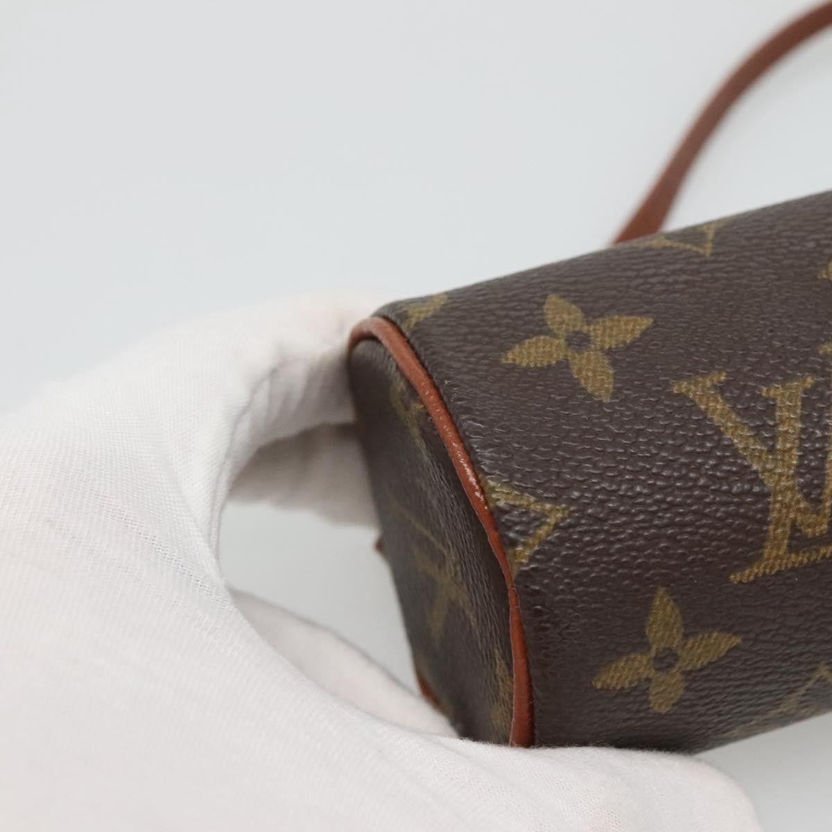 Louis Vuitton Louis Vuitton Papillon Pochette Monogram Canvas Size ONE SIZE - 9 Thumbnail