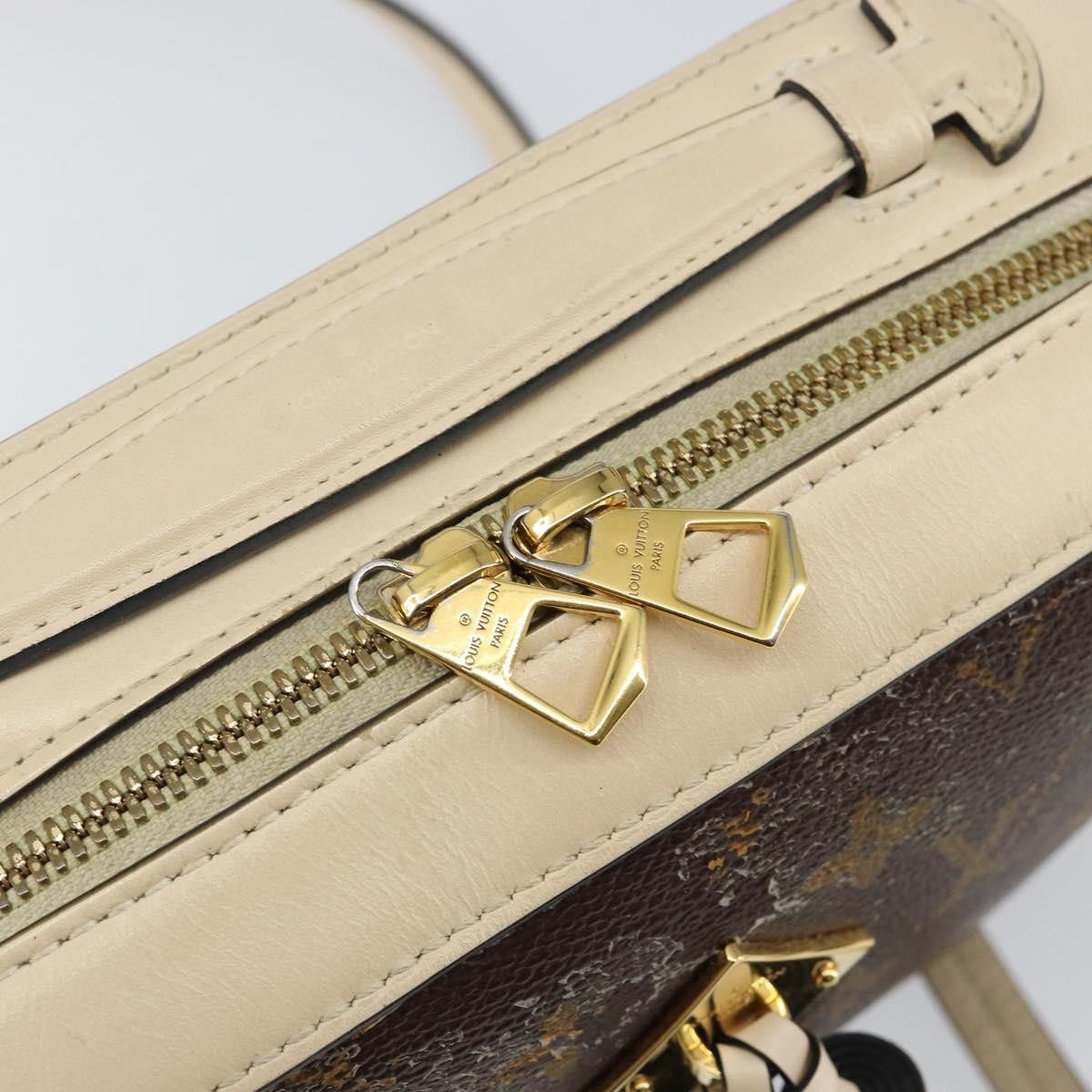 Louis Vuitton Saintonge Handbag Monogram Canvas with Leather
