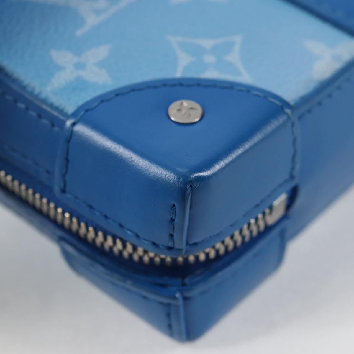 Louis Vuitton Louis Vuitton Soft Trunk Wallet Limited Edition Monogram Clouds Size ONE SIZE - 10 Thumbnail