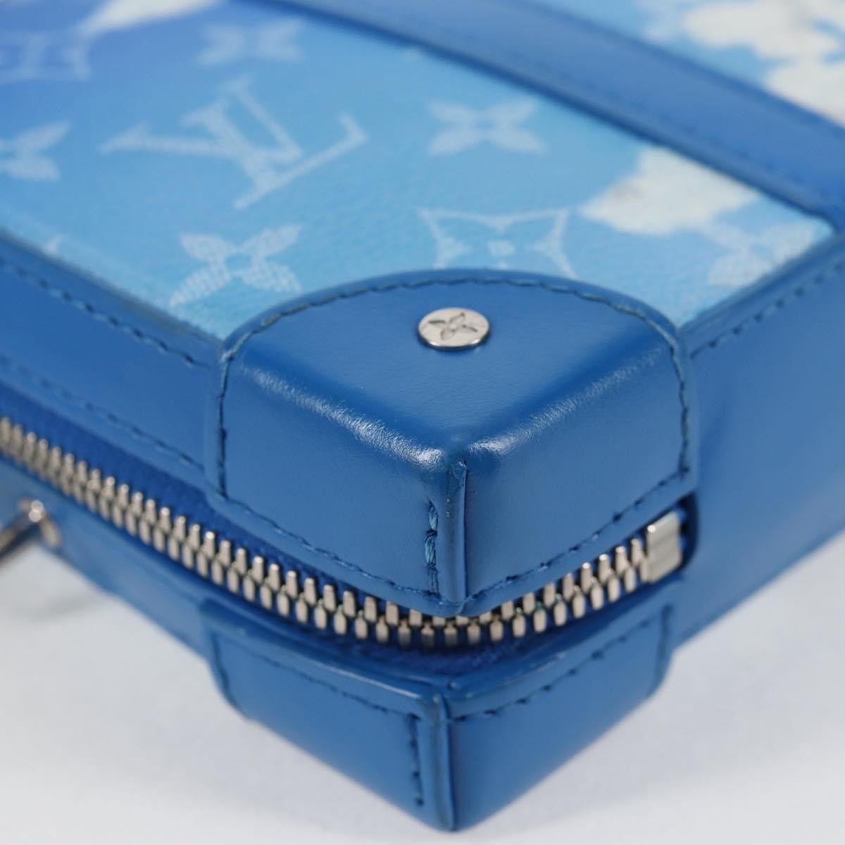 Louis Vuitton Louis Vuitton Soft Trunk Wallet Limited Edition Monogram Clouds Size ONE SIZE - 9 Thumbnail