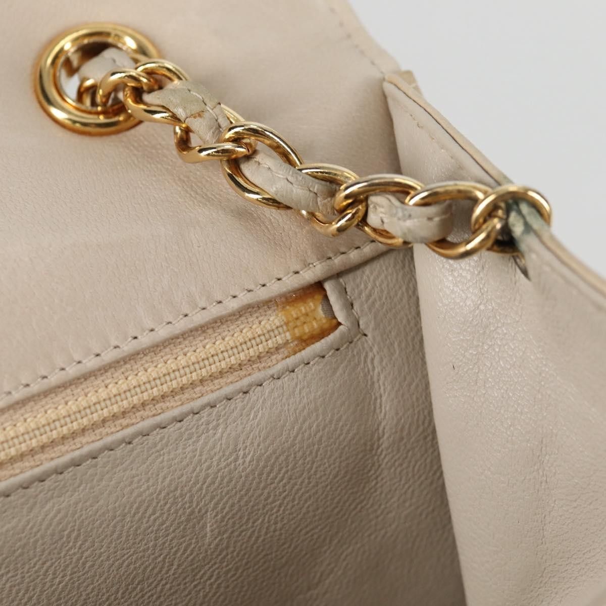 Chanel Chanel Vintage Tassel Flap Bag Quilted Lambskin Size ONE SIZE - 24 Thumbnail
