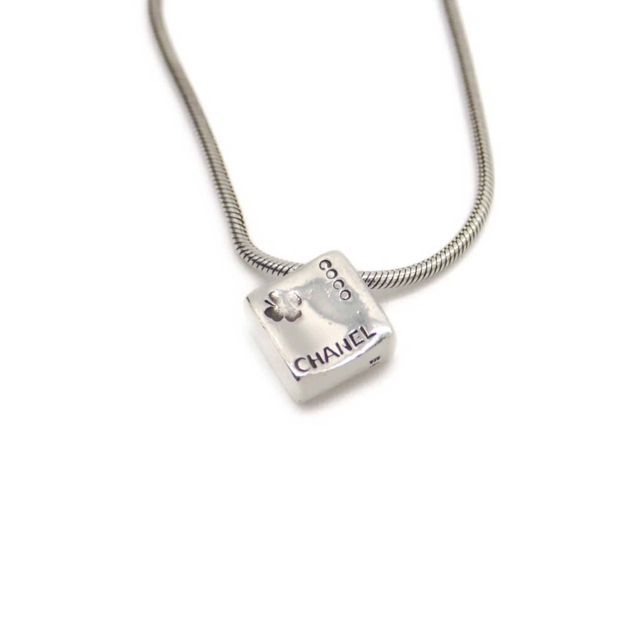Chanel CHANEL Camellia pendant necklace silver 925 Size ONE SIZE - 2 Thumbnail