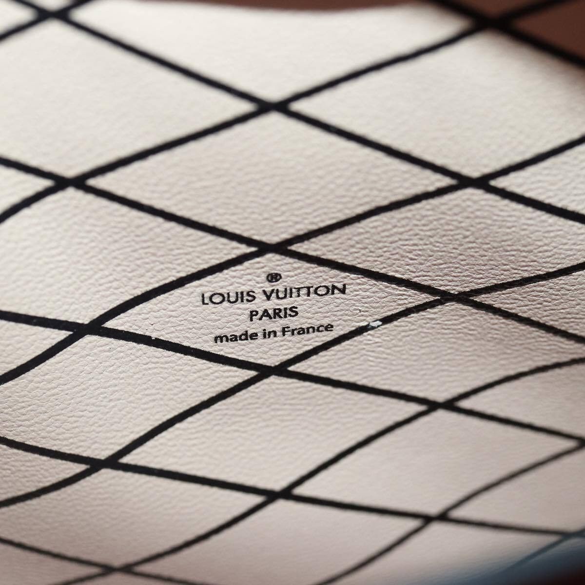 Louis Vuitton Louis Vuitton Trunk Clutch Epi Leather Size ONE SIZE - 6 Thumbnail
