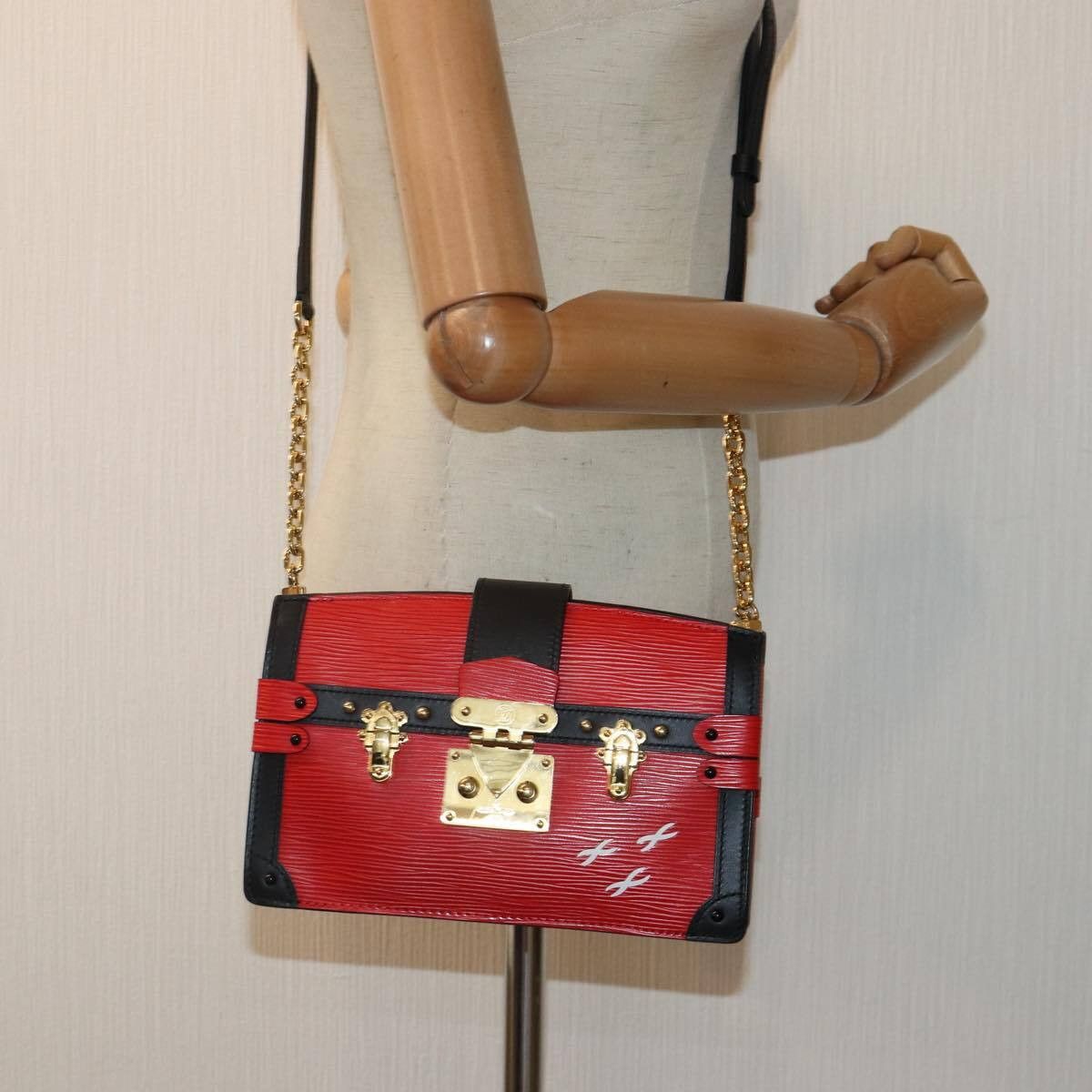 Louis Vuitton Louis Vuitton Trunk Clutch Epi Leather Size ONE SIZE - 14 Thumbnail