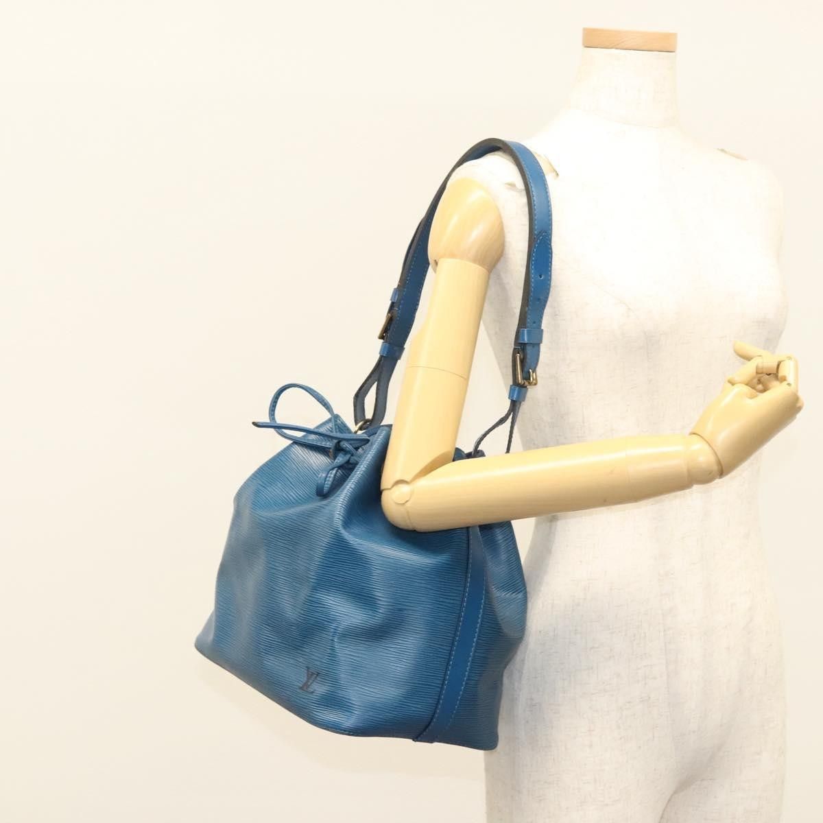Louis Vuitton Louis Vuitton Petit Noe Handbag Epi Leather Size ONE SIZE - 21 Thumbnail