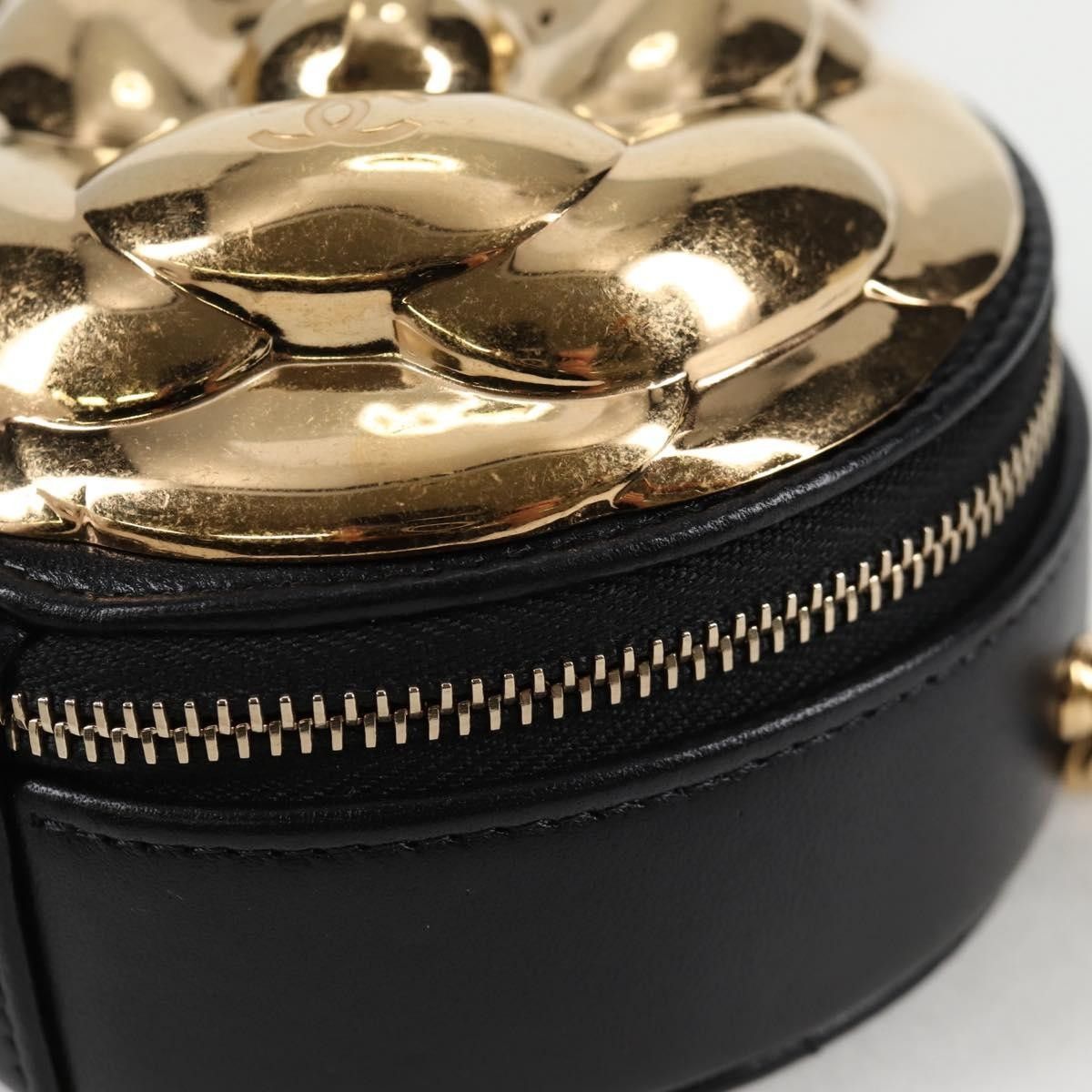 Chanel Chanel Round Camellia Coin Purse Leather Size ONE SIZE - 18 Thumbnail