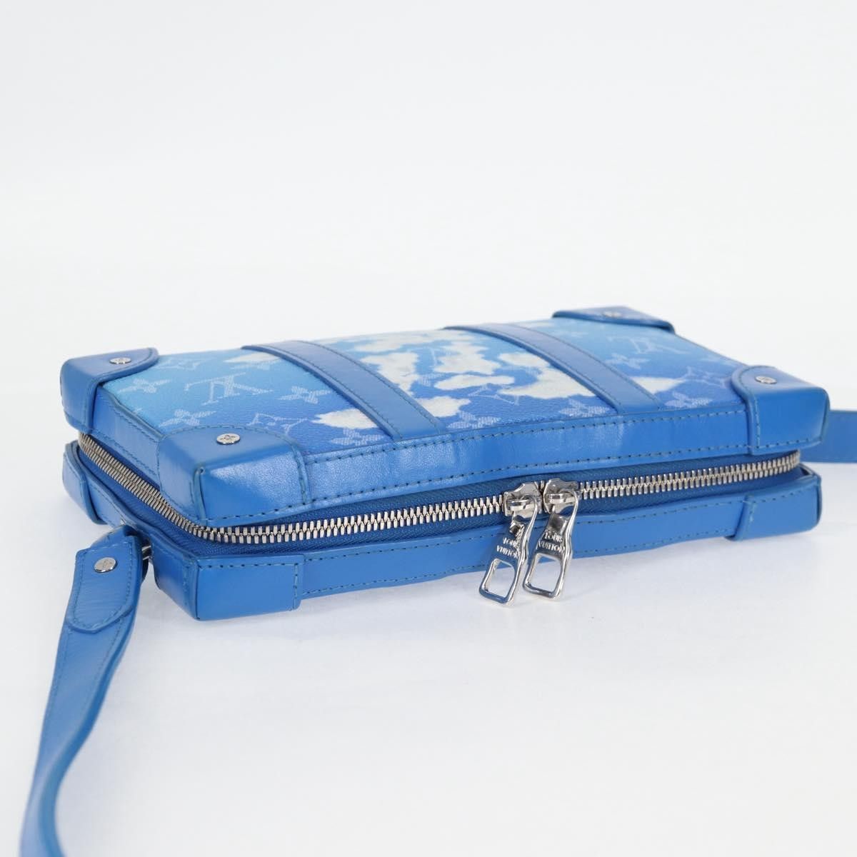 Louis Vuitton Louis Vuitton Soft Trunk Wallet Limited Edition Monogram Clouds Size ONE SIZE - 24 Thumbnail