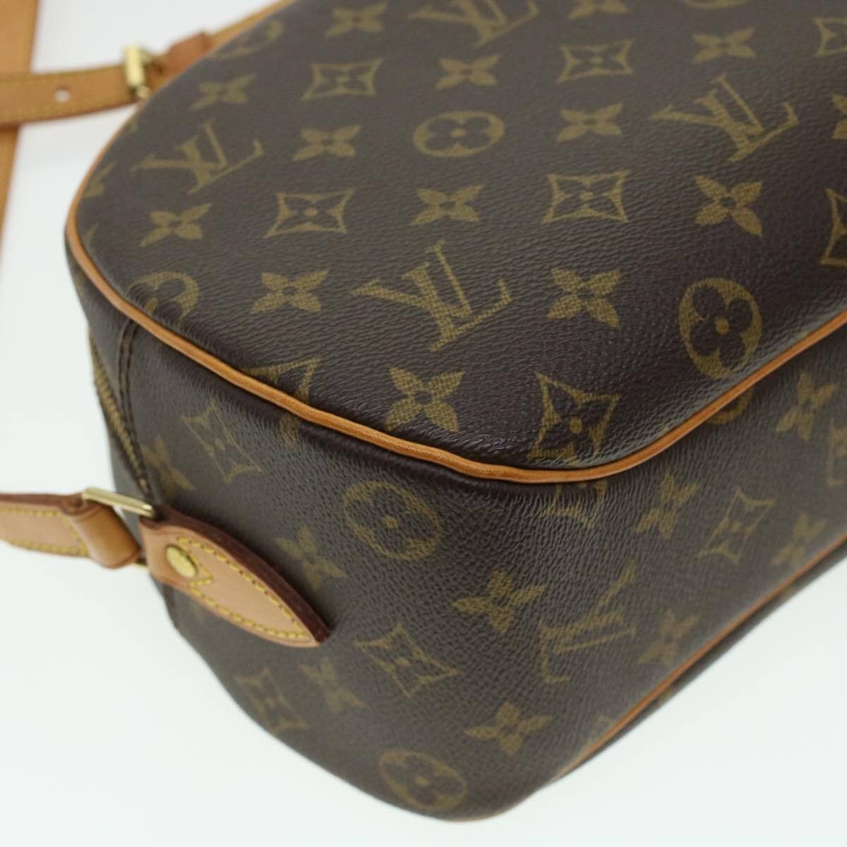 Louis Vuitton Louis Vuitton Blois Handbag Monogram Canvas Size ONE SIZE - 9 Thumbnail