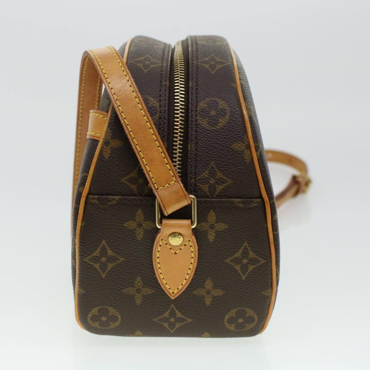 Louis Vuitton Louis Vuitton Blois Handbag Monogram Canvas Size ONE SIZE - 3 Thumbnail