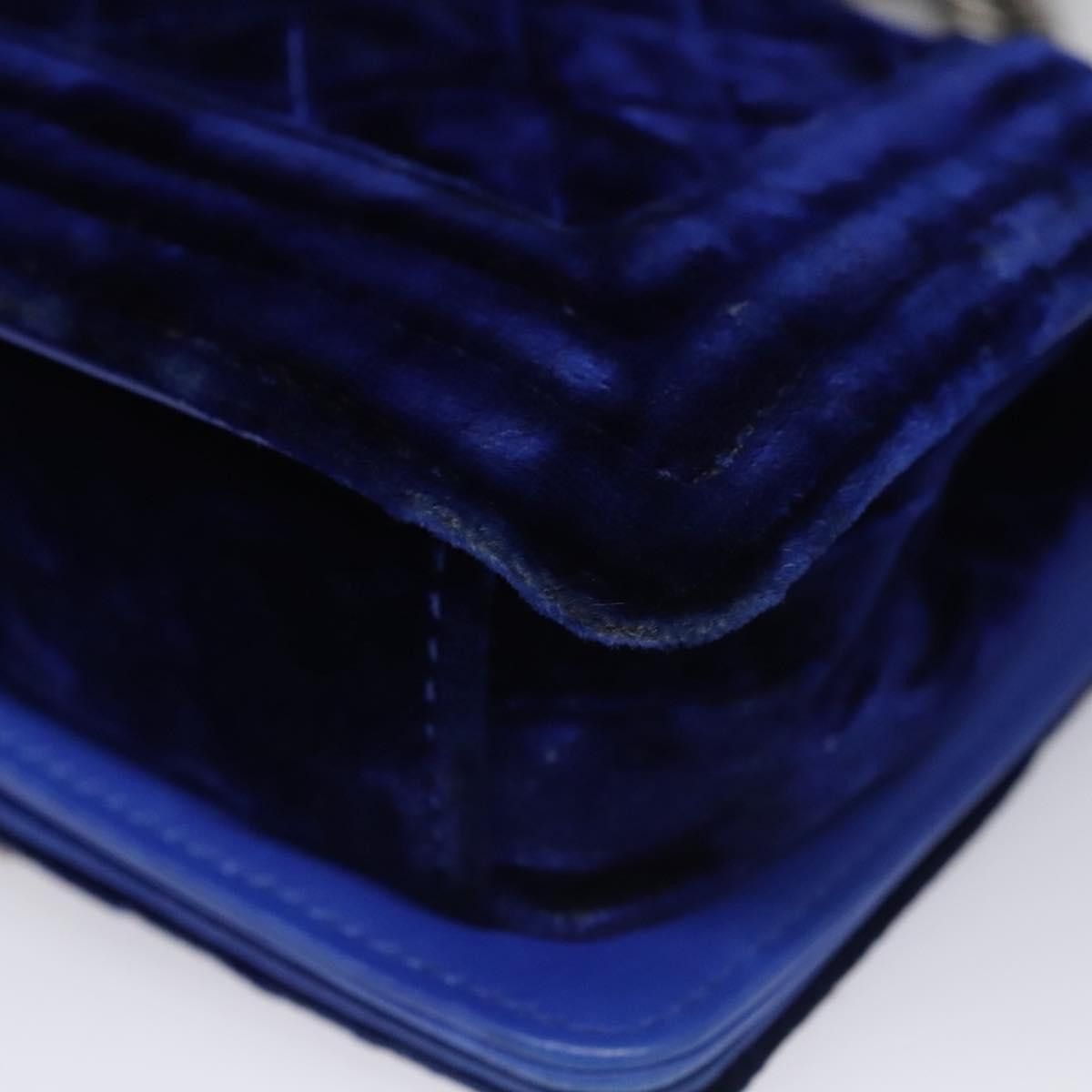 Chanel Chanel Boy Flap Bag Quilted Velvet Size ONE SIZE - 10 Thumbnail