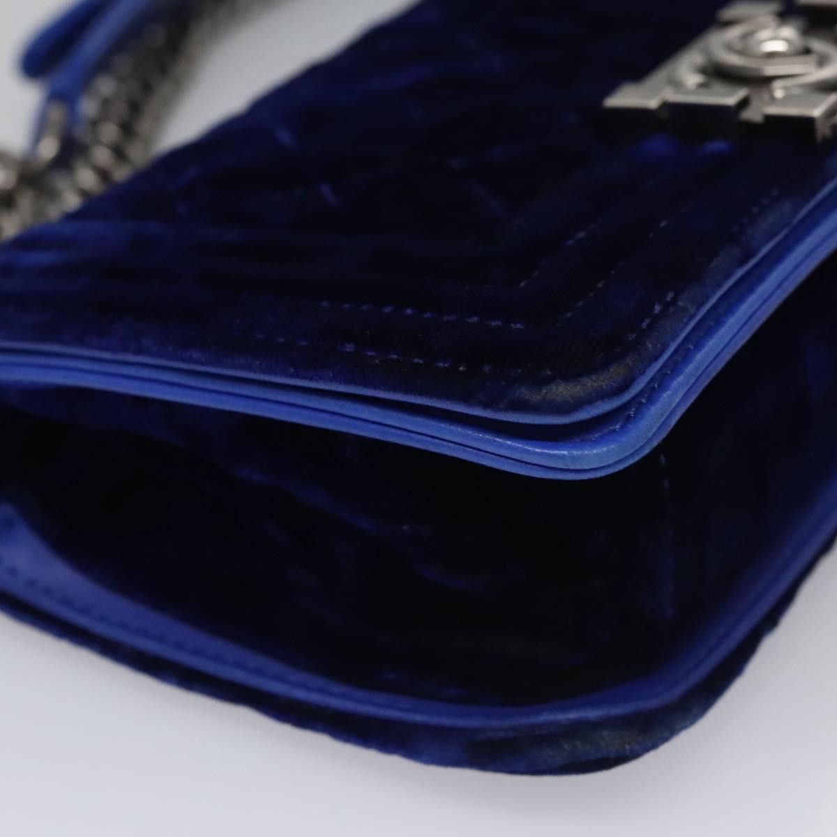Chanel Chanel Boy Flap Bag Quilted Velvet Size ONE SIZE - 12 Thumbnail