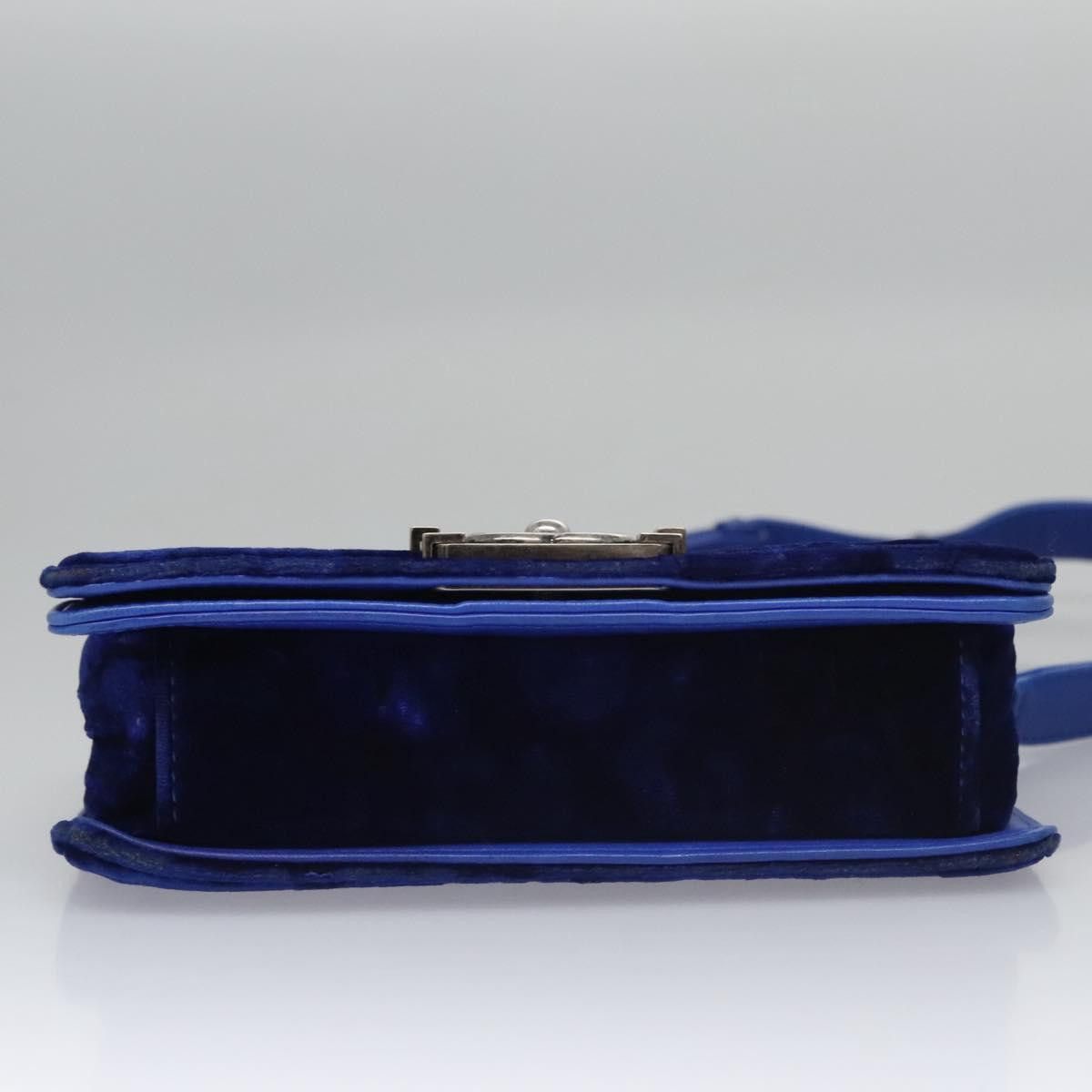 Chanel Chanel Boy Flap Bag Quilted Velvet Size ONE SIZE - 16 Thumbnail