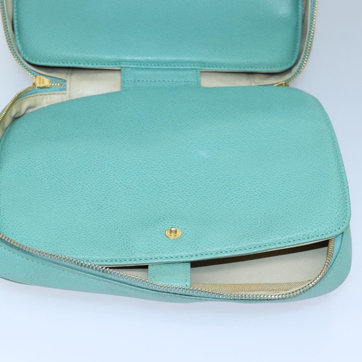 Chanel Chanel Vintage Timeless Zip Around Vanity Case Caviar Size ONE SIZE - 23 Thumbnail