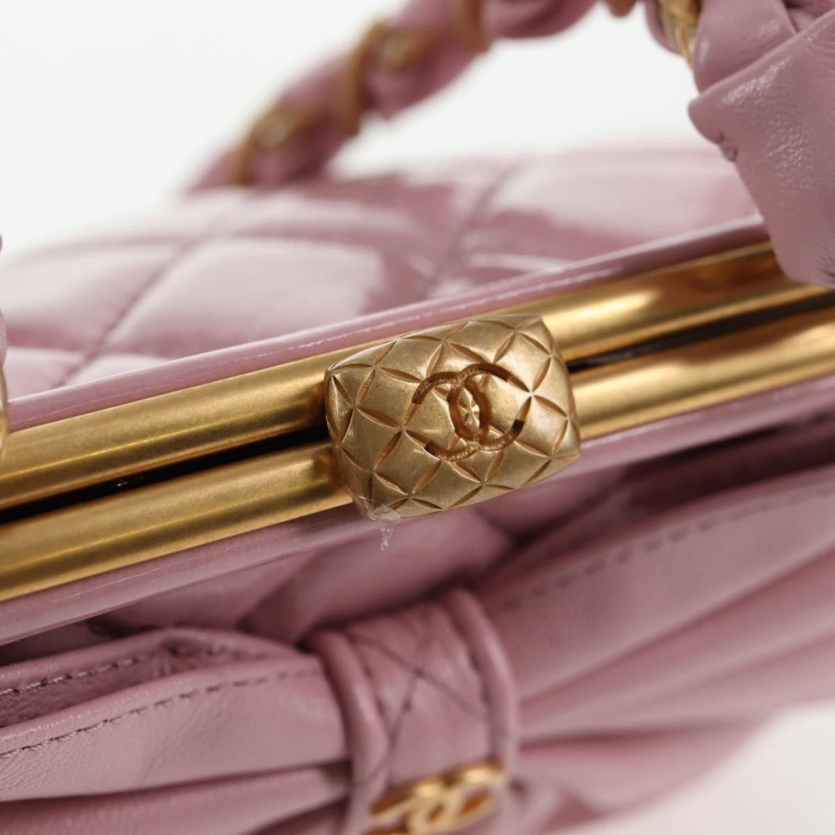 Chanel Chanel Bow Frame Clutch With Chain Quilted Patent with Lambskin Size ONE SIZE - 14 Thumbnail