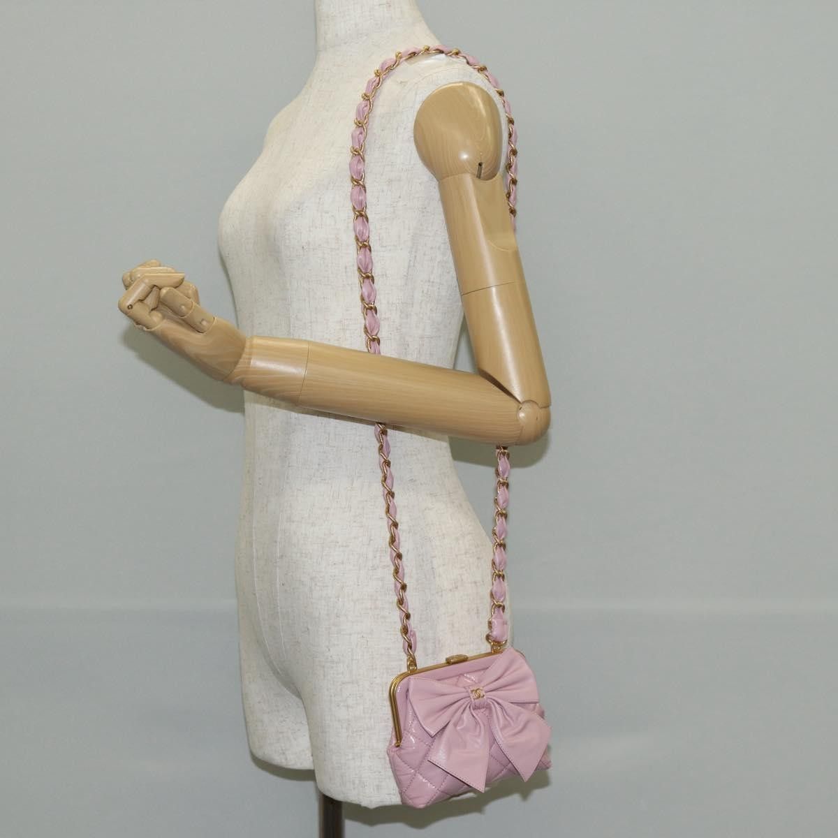 Chanel Chanel Bow Frame Clutch With Chain Quilted Patent with Lambskin Size ONE SIZE - 15 Thumbnail