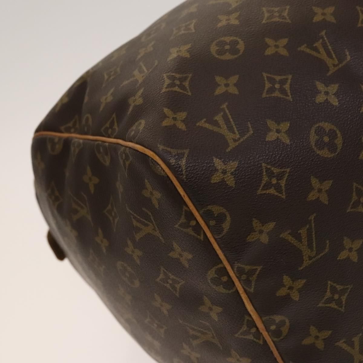 Louis Vuitton Louis Vuitton Keepall Bag Monogram Canvas Size ONE SIZE - 9 Thumbnail