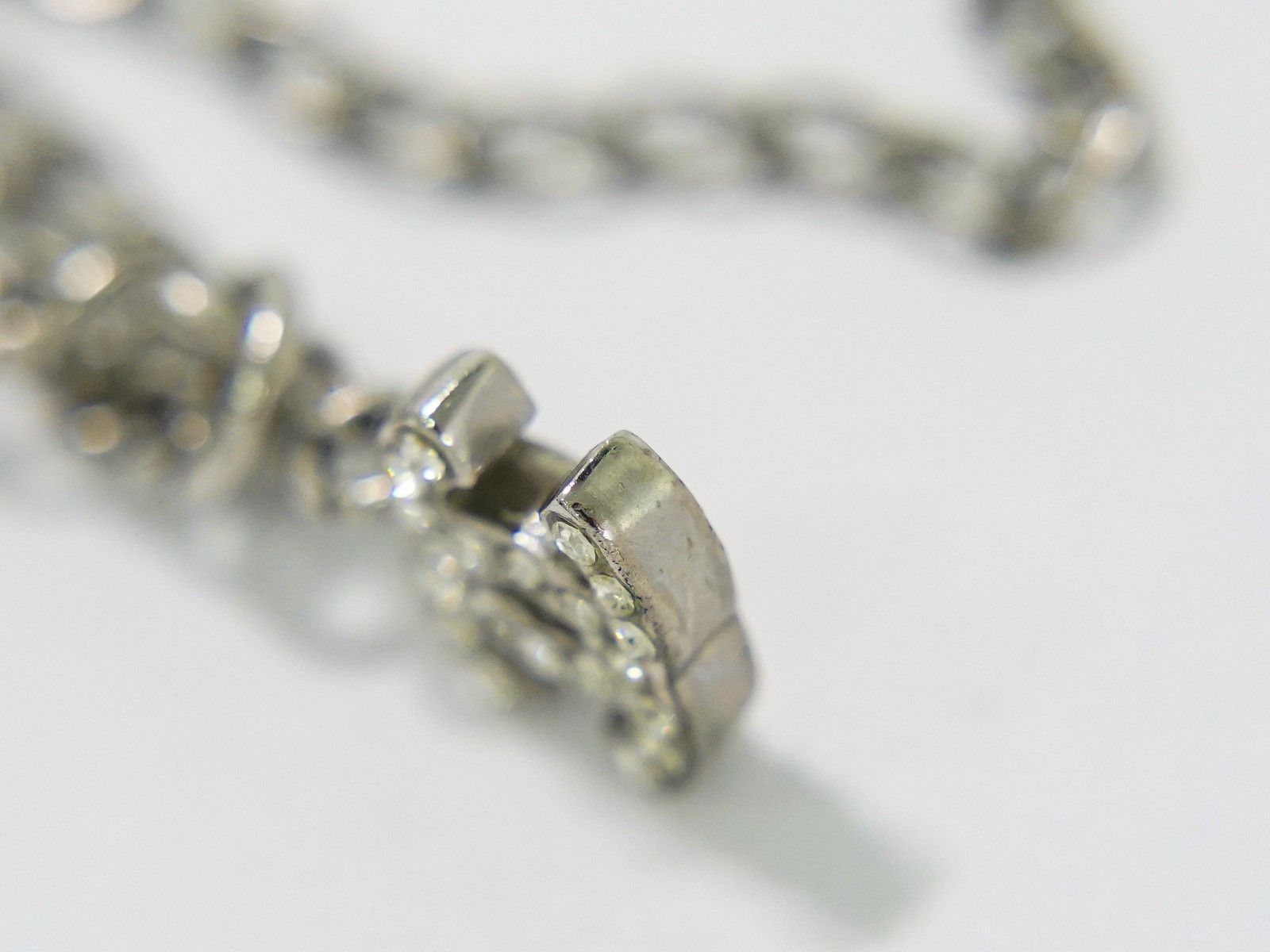Chanel Chanel CC Necklace Metal and Rhinestone Size ONE SIZE - 6 Thumbnail