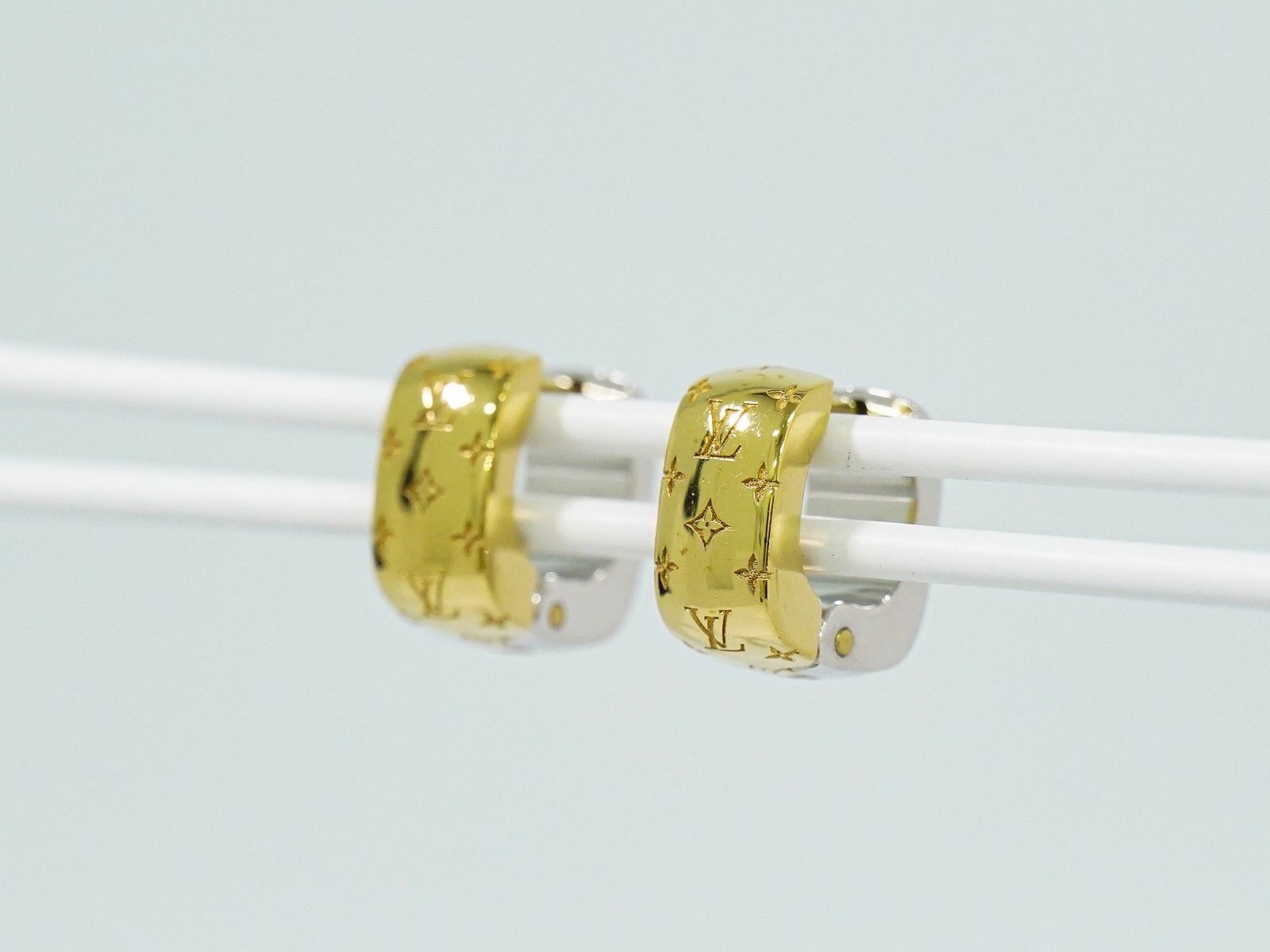 Louis Vuitton Louis Vuitton Bicolor Nanogram Hoop Earrings Metal Size ONE SIZE - 7 Thumbnail