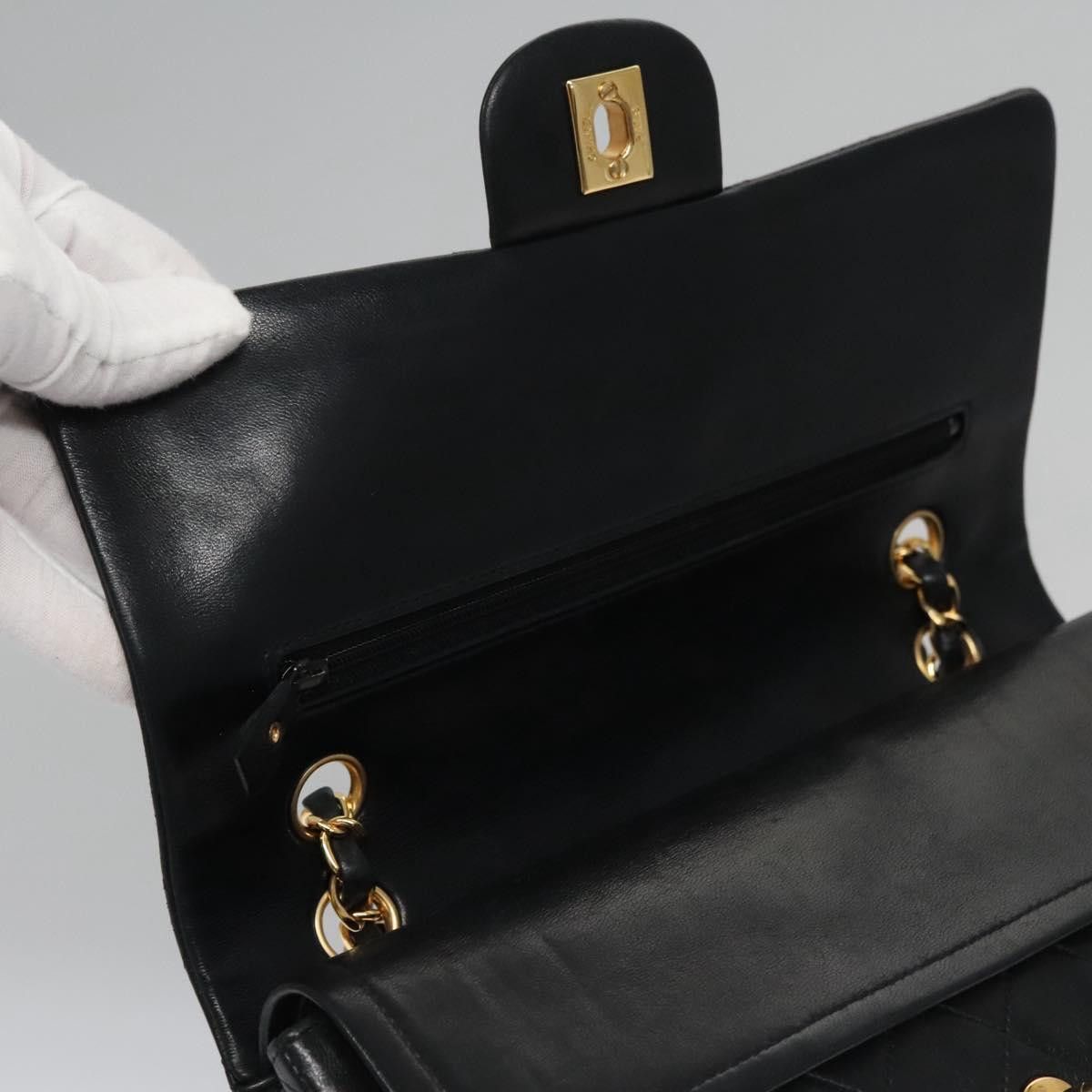 Chanel Chanel Vintage Classic Double Flap Bag Quilted Lambskin Size ONE SIZE - 16 Thumbnail