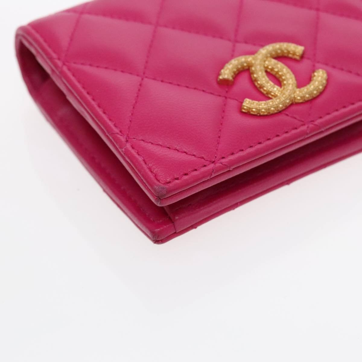 Chanel Chanel Textured CC Bifold Wallet Quilted Caviar Size ONE SIZE - 9 Thumbnail