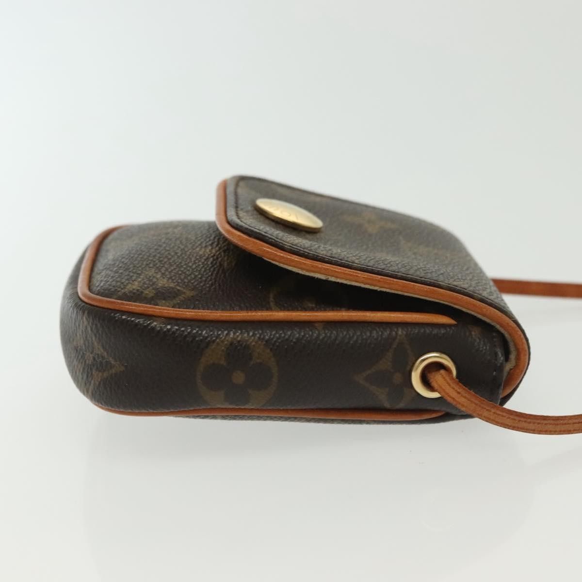 Louis Vuitton Louis Vuitton Cancun Pochette Monogram Canvas Size ONE SIZE - 3 Thumbnail