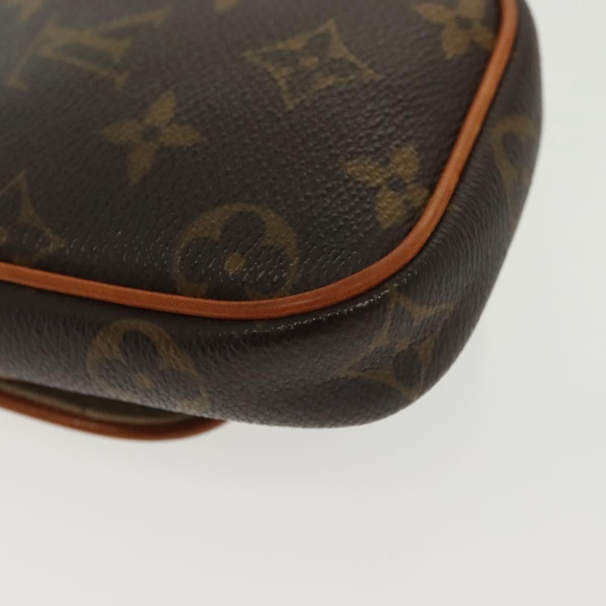 Louis Vuitton Louis Vuitton Cancun Pochette Monogram Canvas Size ONE SIZE - 11 Thumbnail