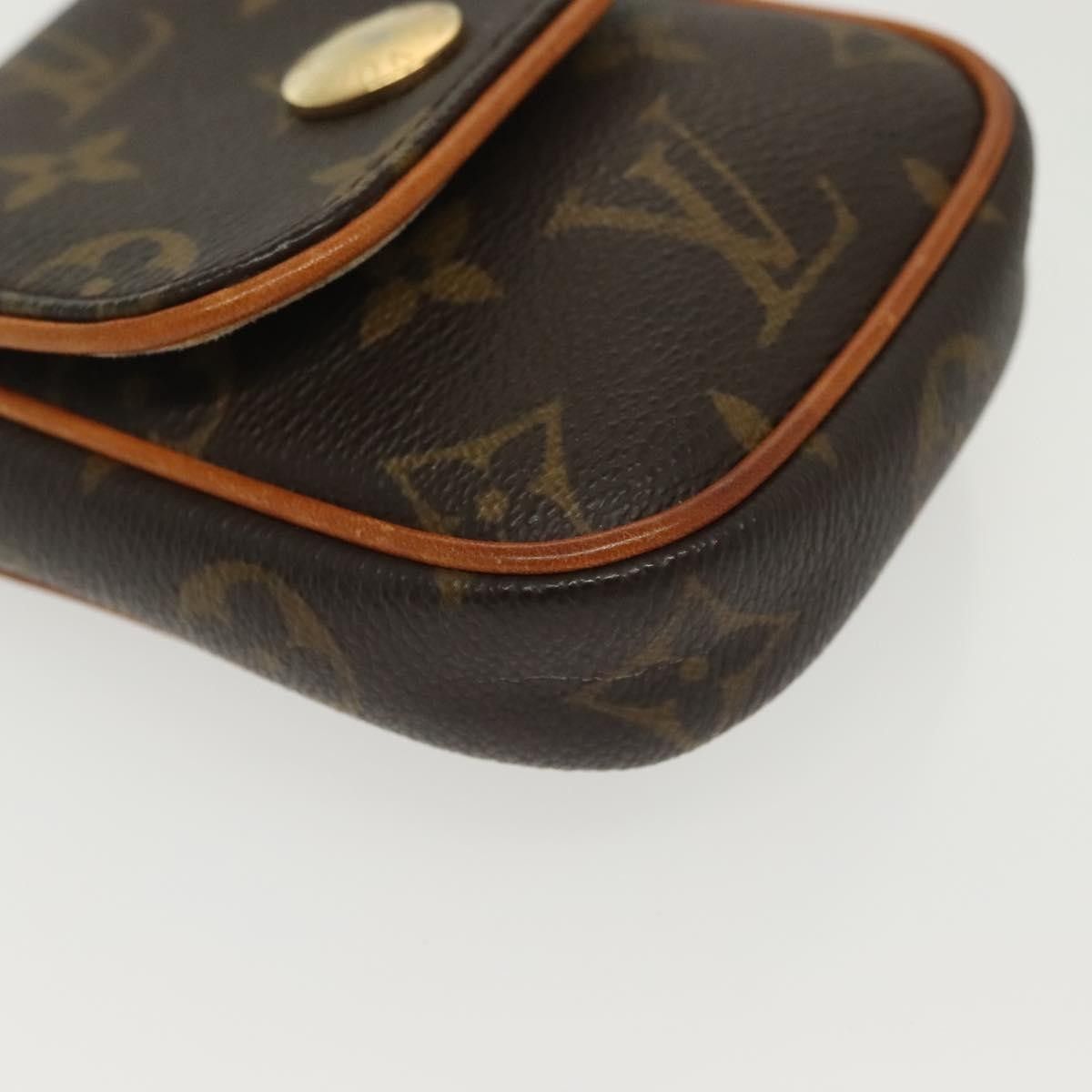 Louis Vuitton Louis Vuitton Cancun Pochette Monogram Canvas Size ONE SIZE - 9 Thumbnail