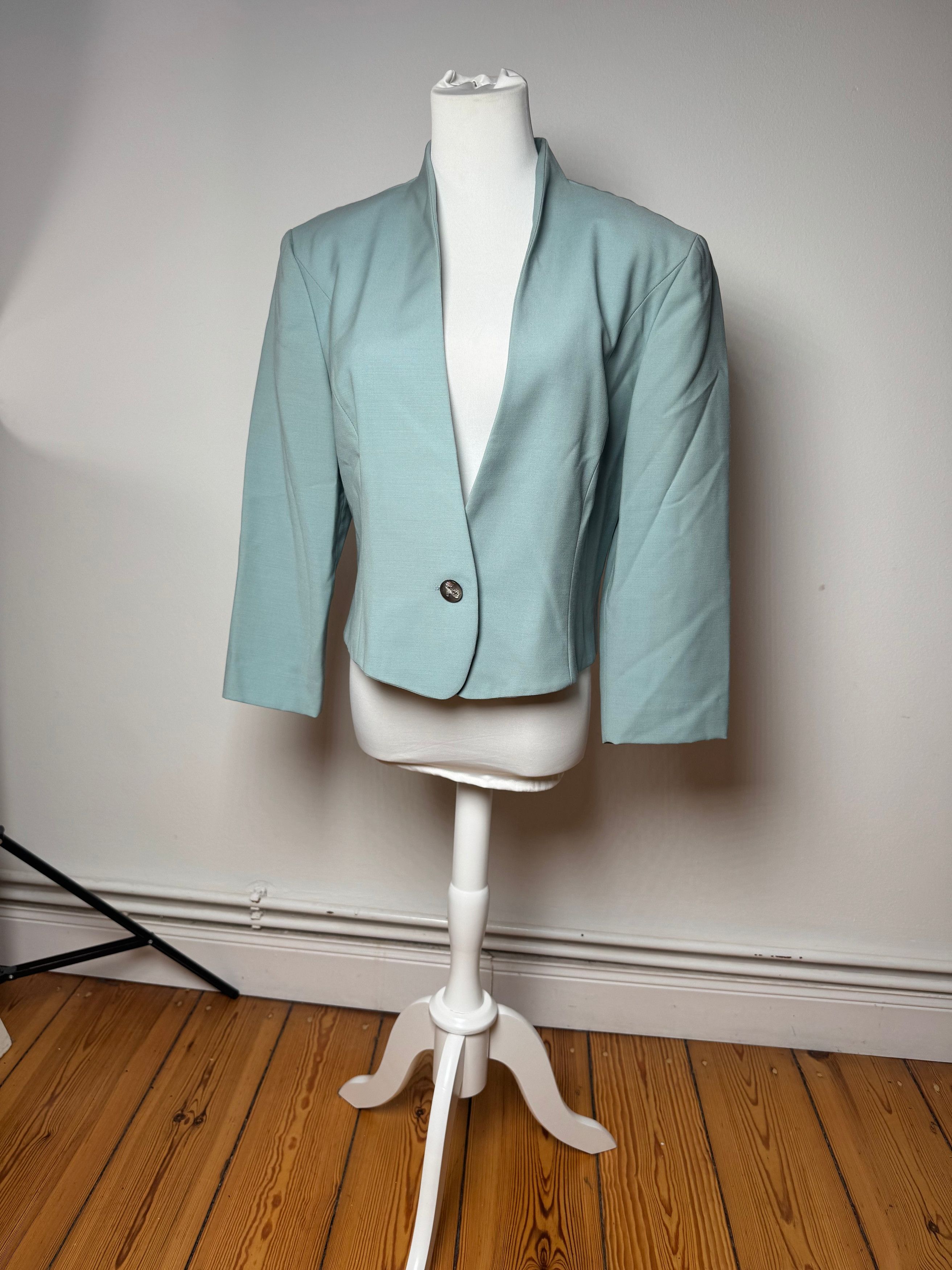 Salvatore Ferragamo Vintage Blazer M Size M / US 6-8 / IT 42-44 - 14 Thumbnail