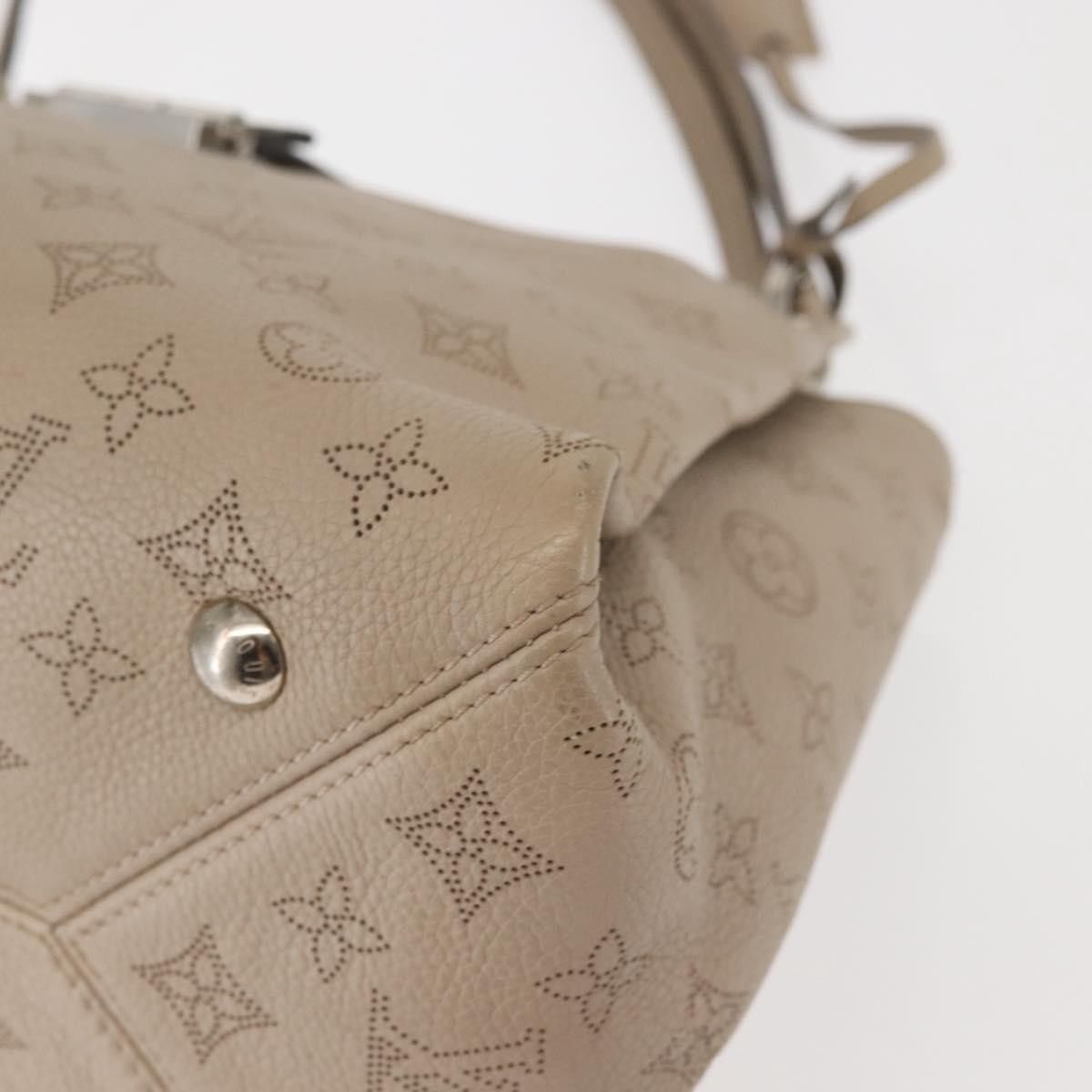 Louis Vuitton Louis Vuitton Sevres Handbag Mahina Leather Size ONE SIZE - 12 Thumbnail