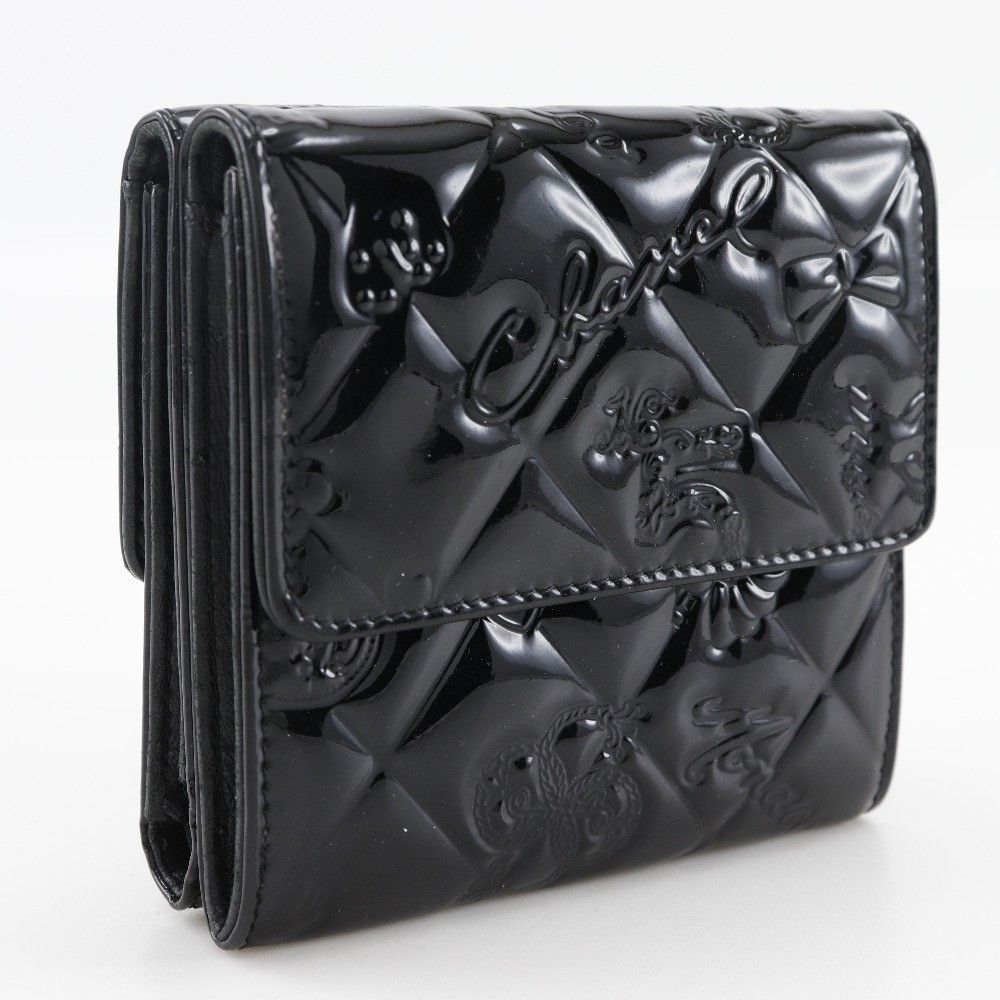 Chanel Chanel Bi-Fold Quilted Patent Size ONE SIZE - 3 Thumbnail