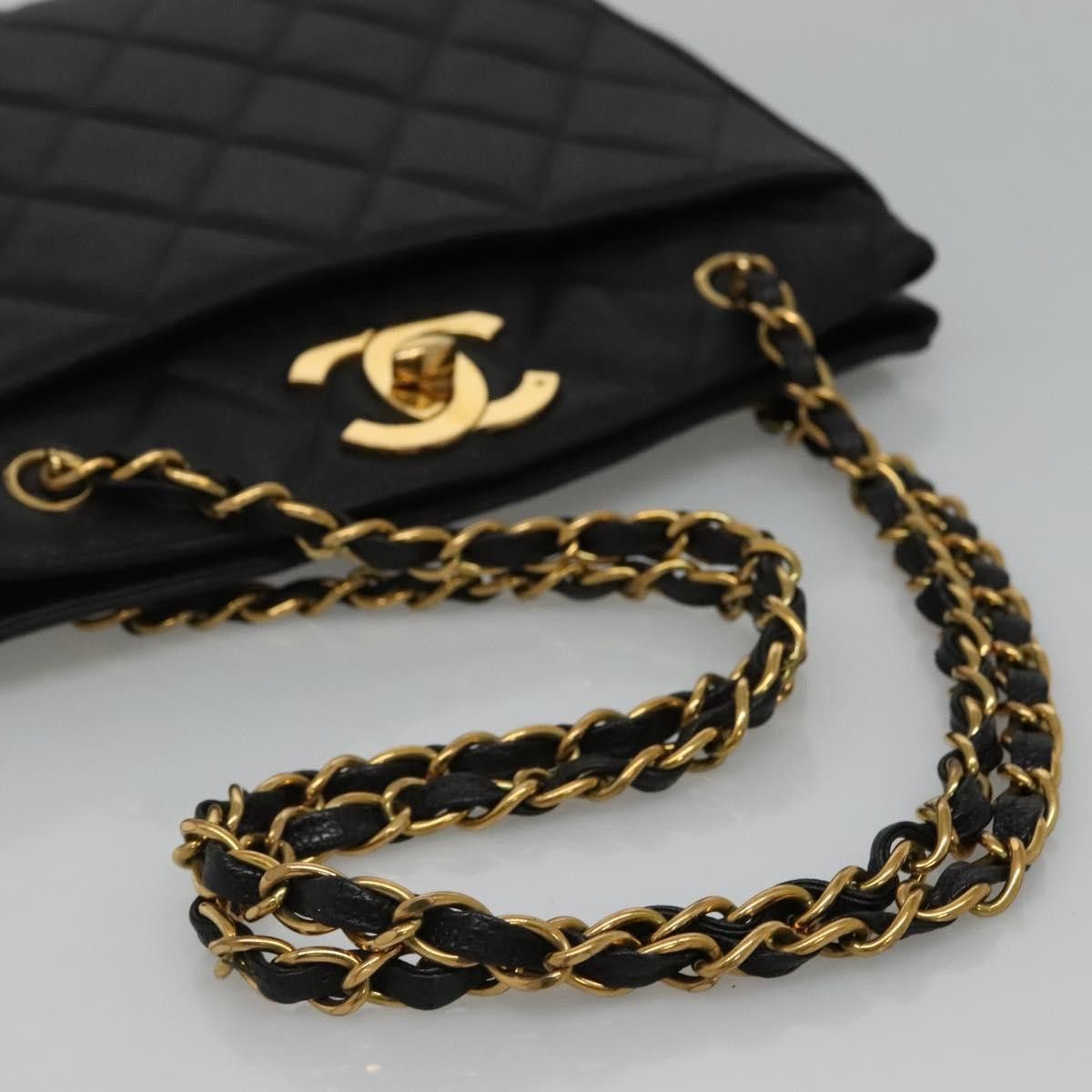 Chanel Chanel Vintage CC Lock Pocket Chain Tote Caviar Size ONE SIZE - 8 Thumbnail