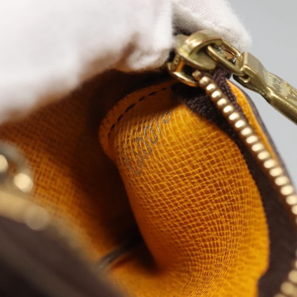 Louis Vuitton Louis Vuitton Pochette Clés Monogram Empreinte Size ONE SIZE - 6 Thumbnail