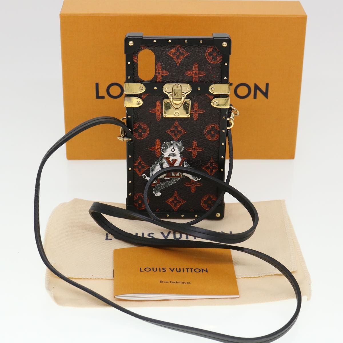 Louis Vuitton Louis Vuitton Bumper iPhone Case Shoulder Strap Canvas Size ONE SIZE - 16 Thumbnail
